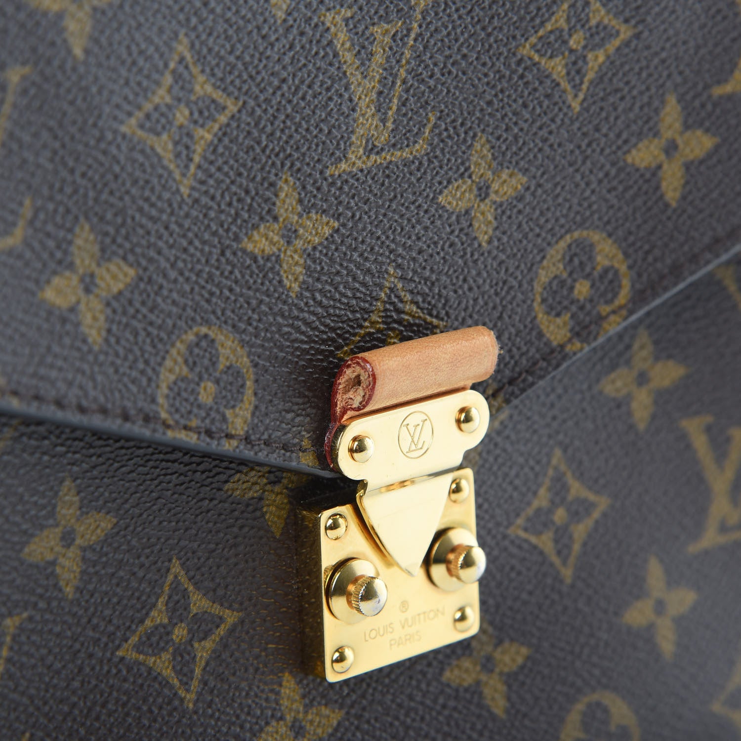 Louis Vuitton Monogram Pochette Metis 13 of 16