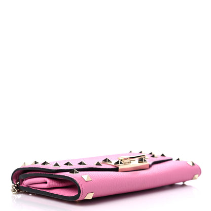 Valentino Garavani Pebbled Calfskin Rockstud Flip Lock Wallet On Chain Dawn Pink 4 of 9