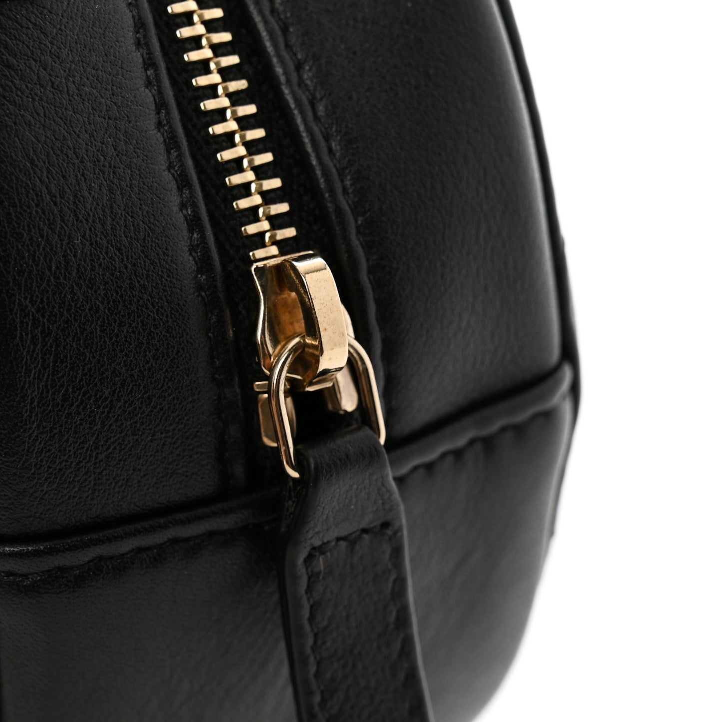 Lambskin Quilted Pearl Chain Round Clutch With Chain Black