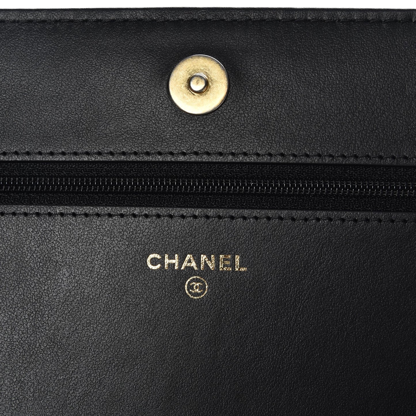 Caviar Chevron Quilted Boy Wallet On Chain WOC Black