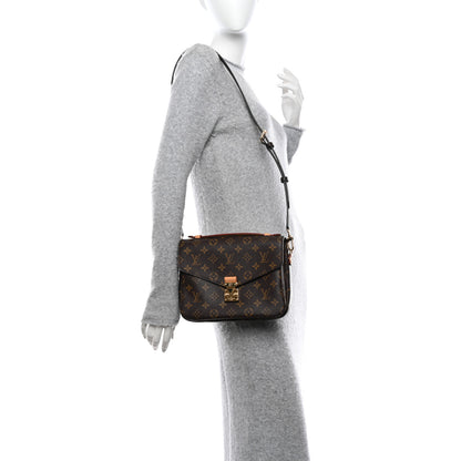 Louis Vuitton Monogram Pochette Metis 2 of 10