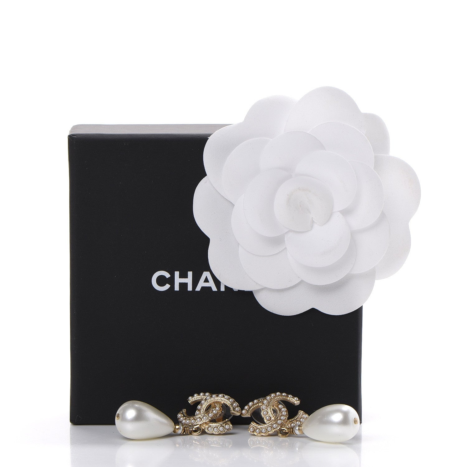 Chanel Pearl CC Drop Earrings Gold Pearly White 5 of 5