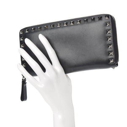 Valentino Garavani Calfskin Tonal Rockstud Zip Around Wallet Black 2 of 9