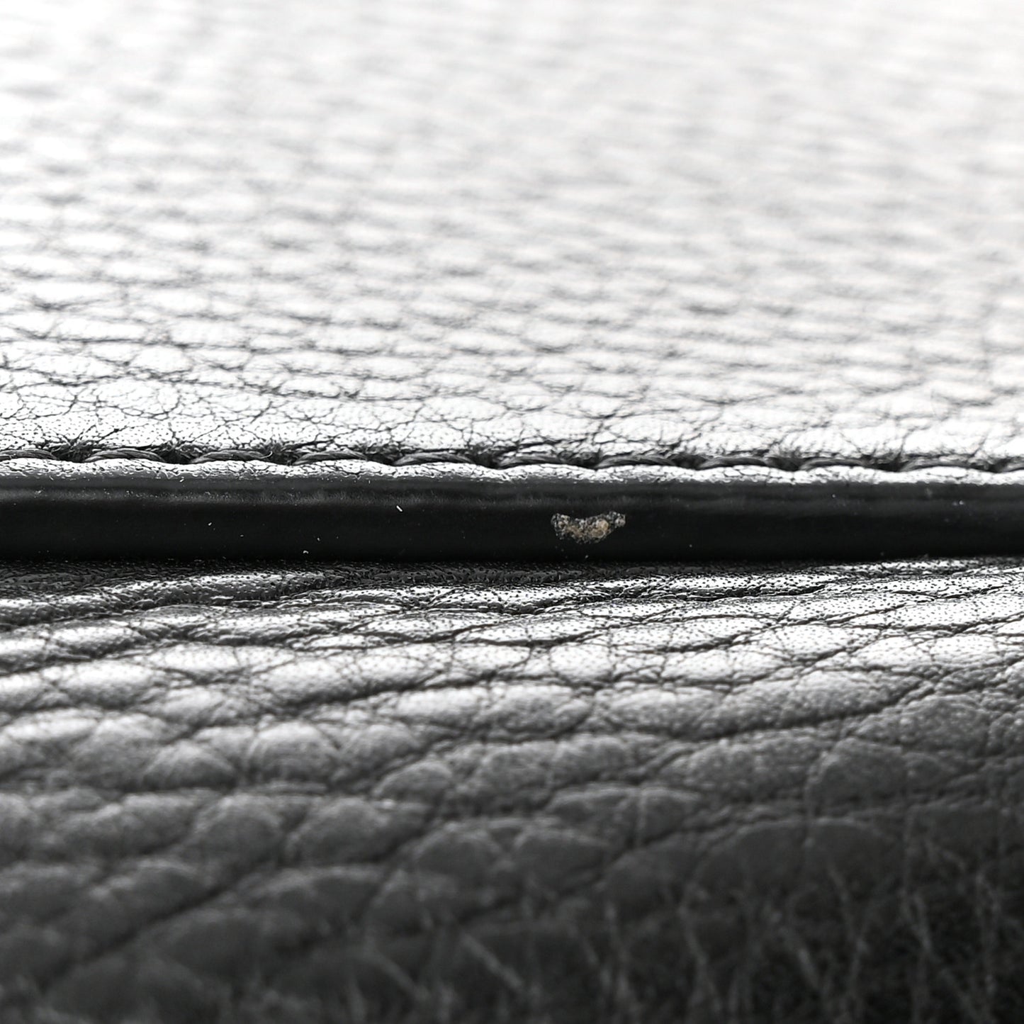 Grainy Calfskin House Check Small Maidstone Black