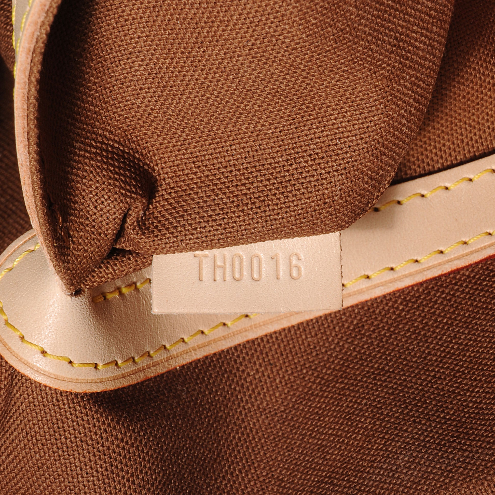 Louis Vuitton Monogram Carryall 7 of 9