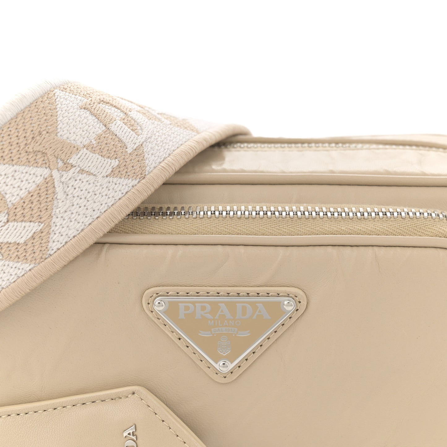 Nappa Antique Multi-Pocket Shoulder Bag Deserto