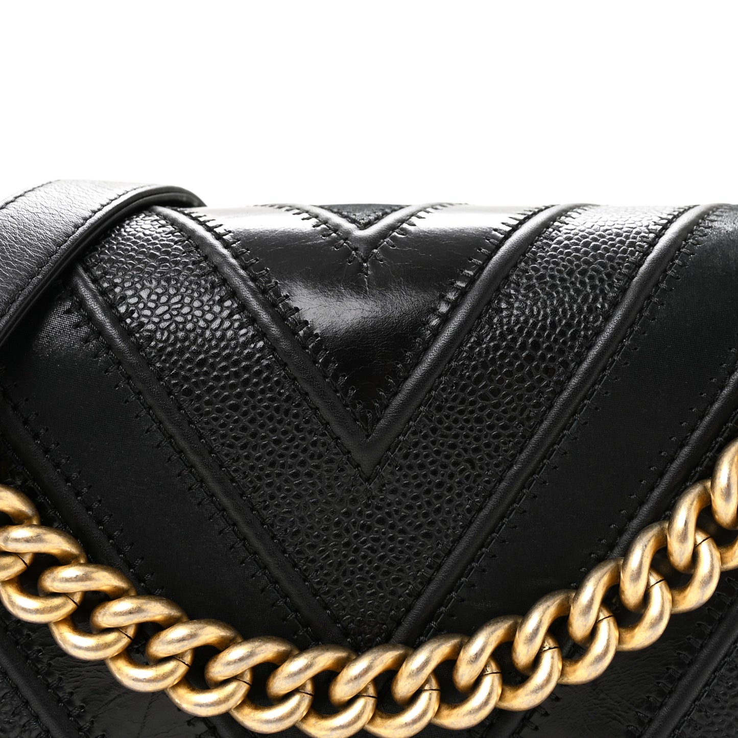 Calfskin Caviar Suede Chevron New Medium Boy Flap Black