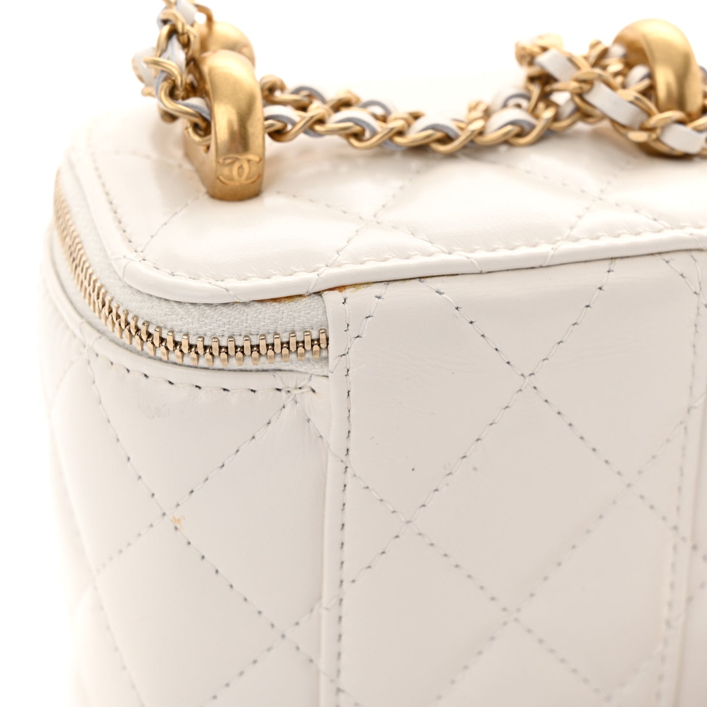 Calfskin Quilted Mini Perfect Fit Vanity Case With Chain White