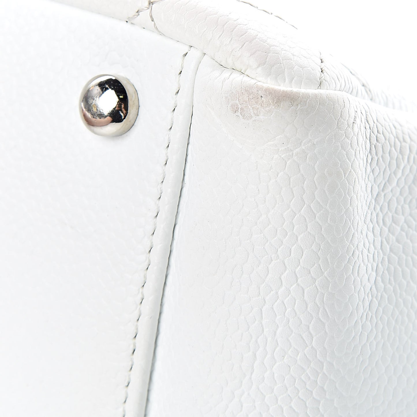 Caviar Quilted Petit Timeless Tote PTT White
