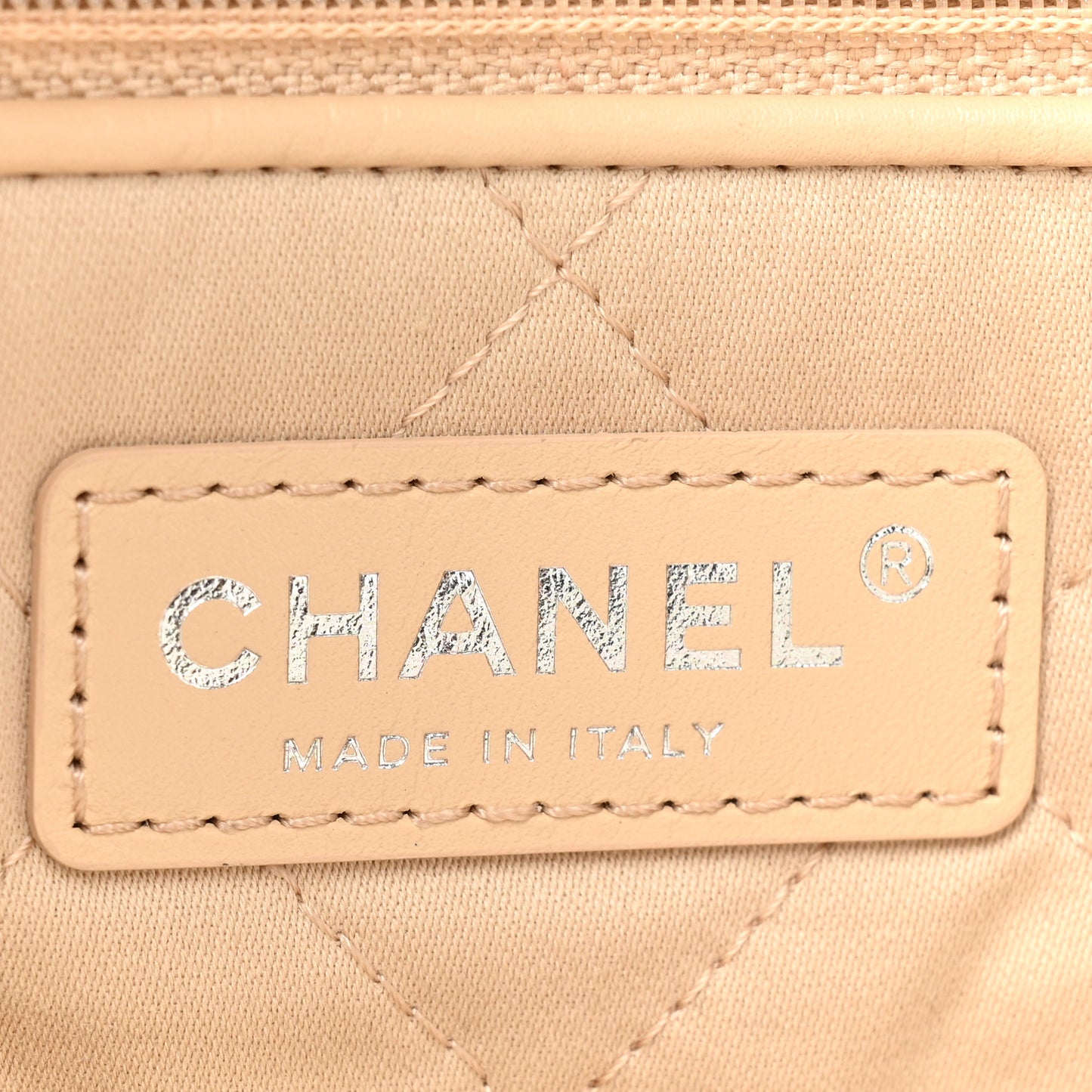 Shiny Calfskin Quilted Small Rainbow Chanel 22 White