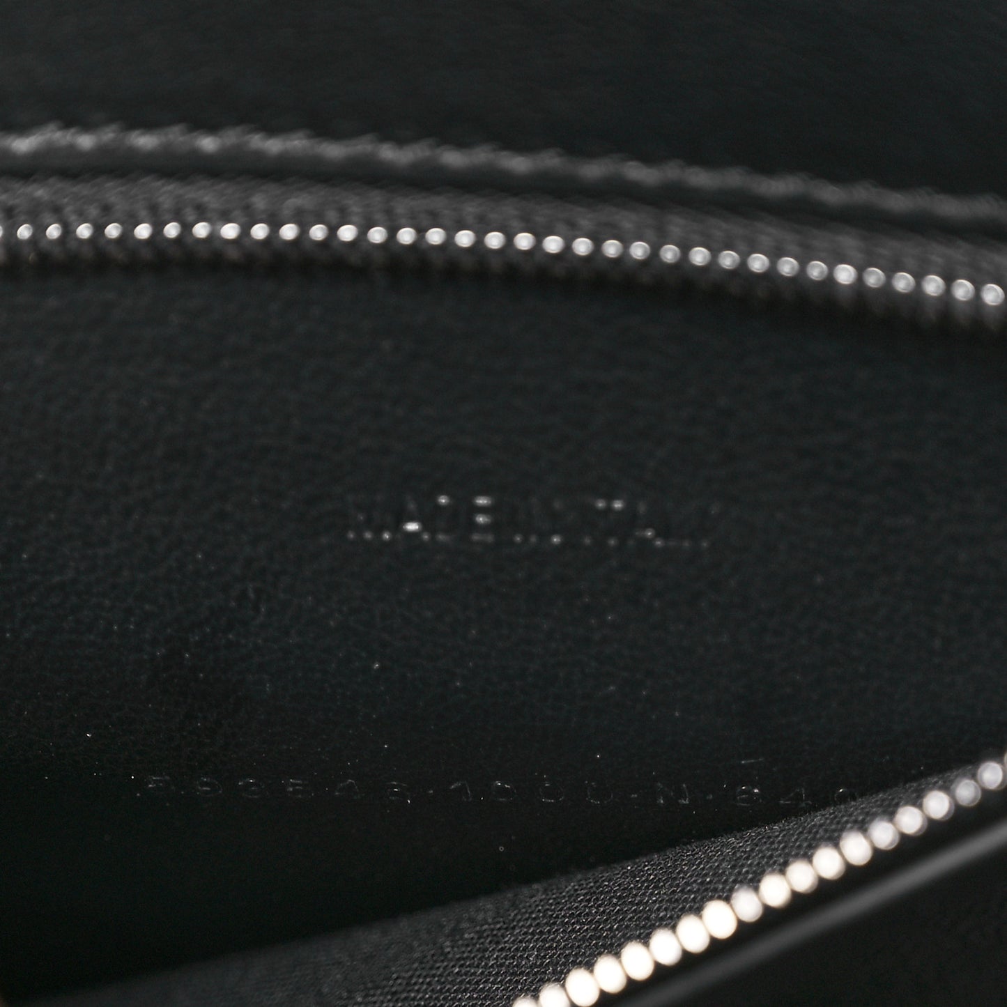 Shiny Calfskin Monochrome Crocodile Embossed Small Hourglass Top Handle Bag Black