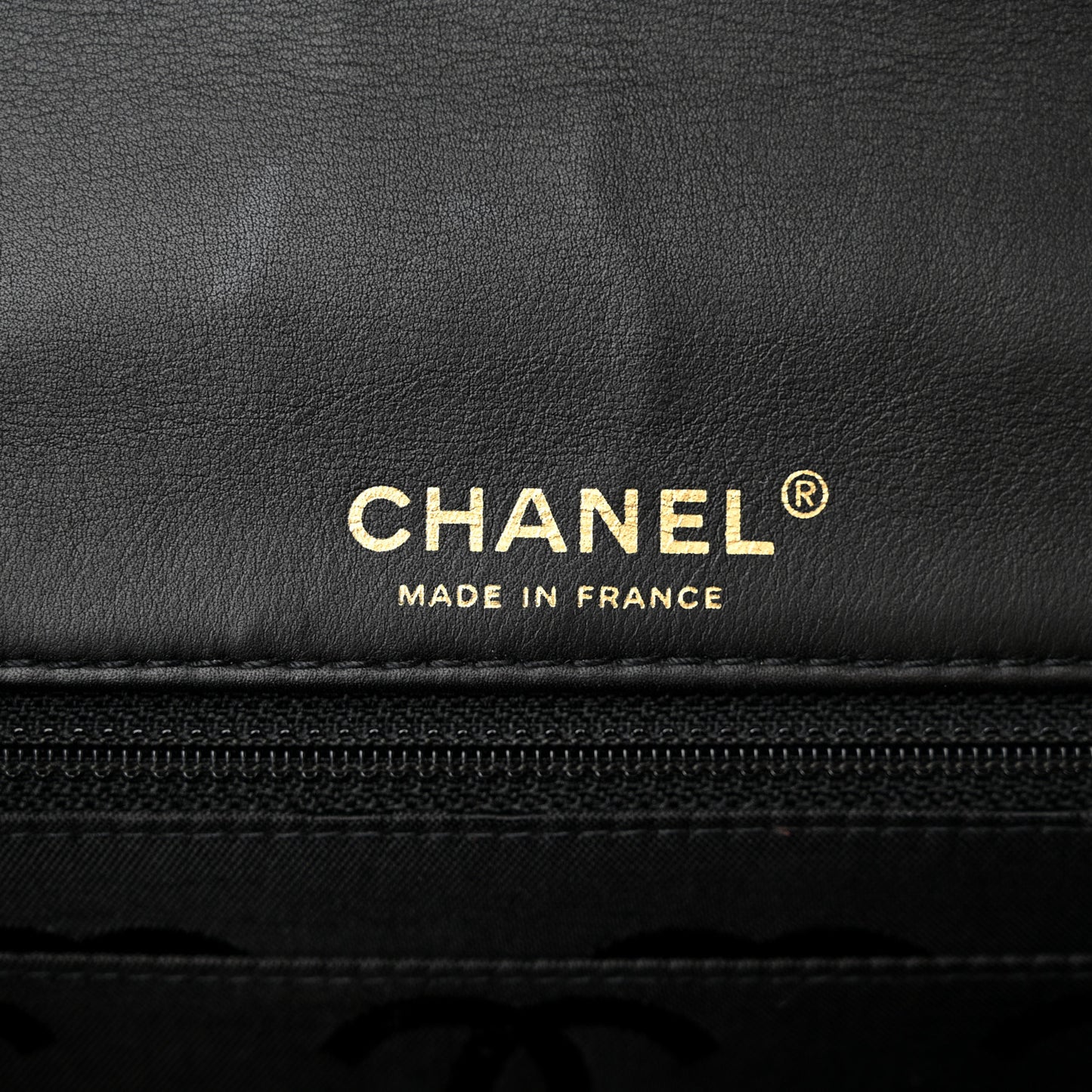 Calfskin Quilted Contrast Stitch Medium Flap Black