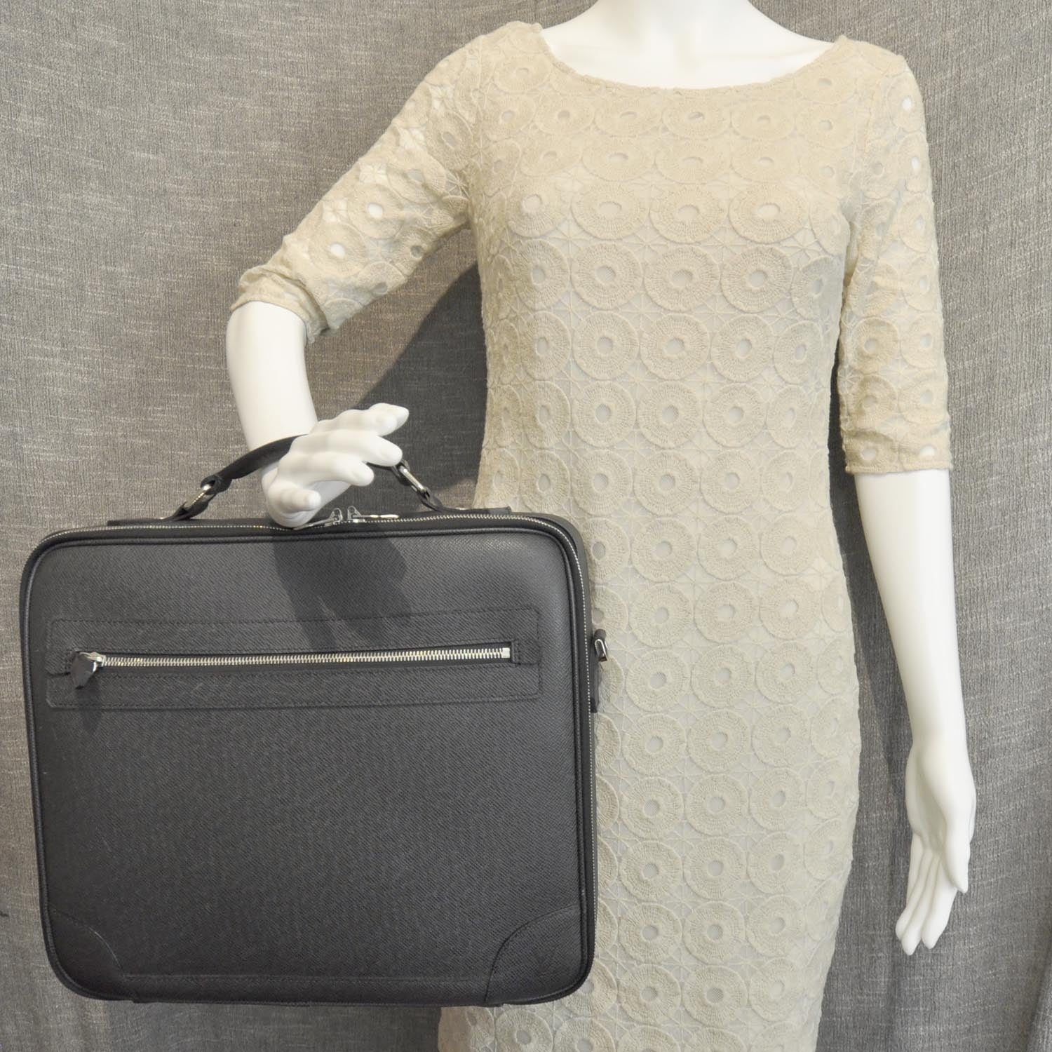 Louis Vuitton Taiga Odessa Briefcase Ardoise 8 of 8