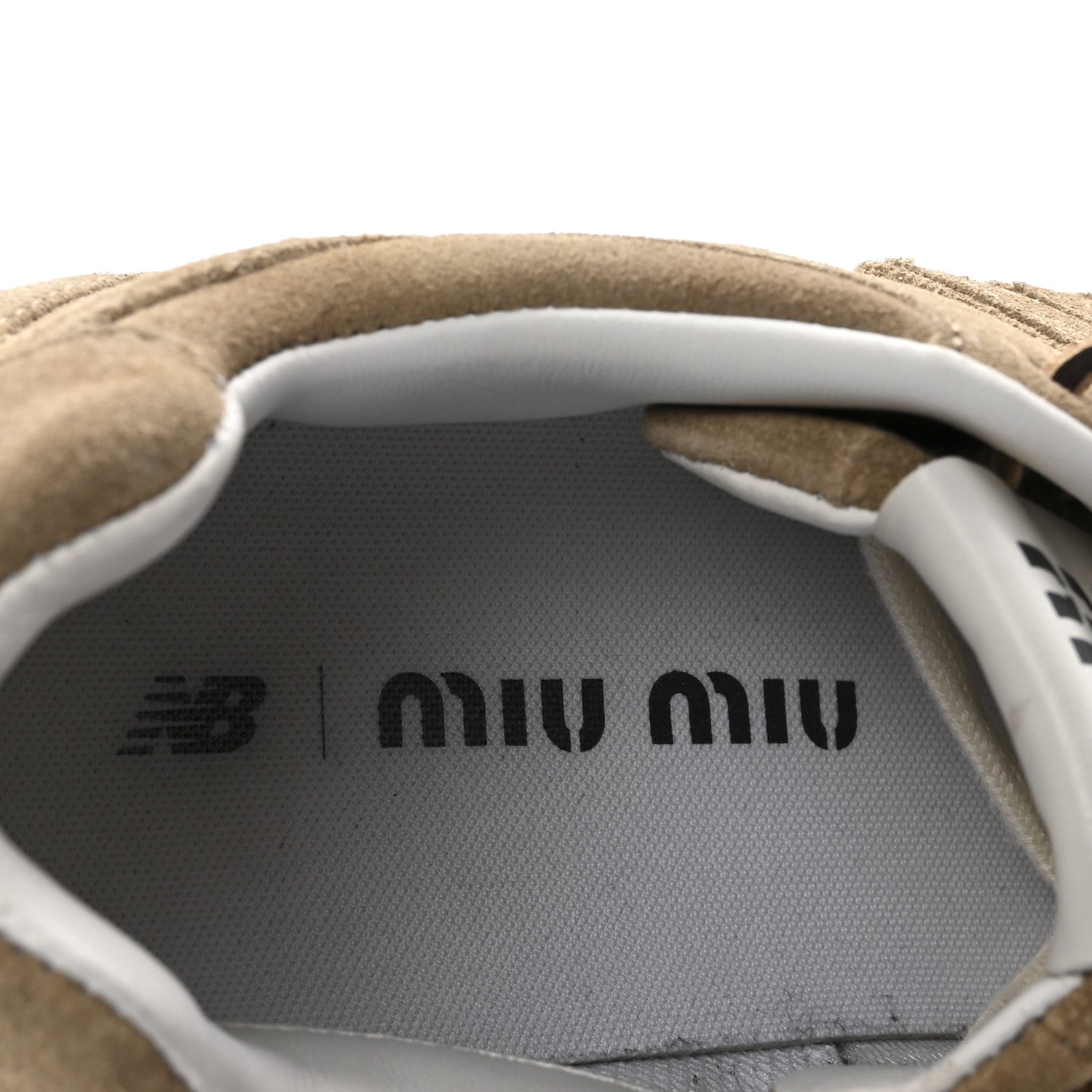 Miu Miu X NEW BALANCE Suede 530 SL Sneakers 39 Ecru 1839804
