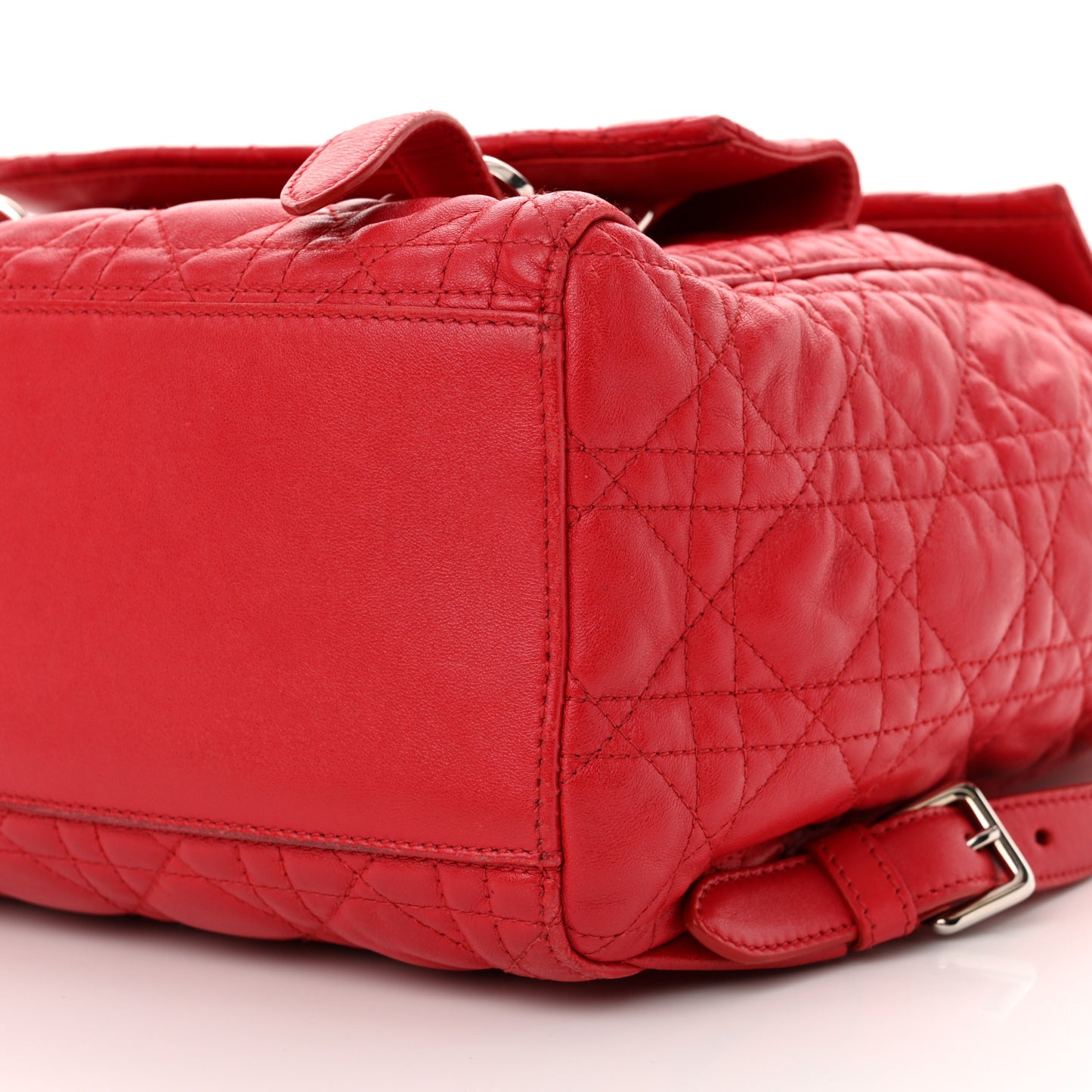 Lambskin Cannage Large Stardust Backpack Red