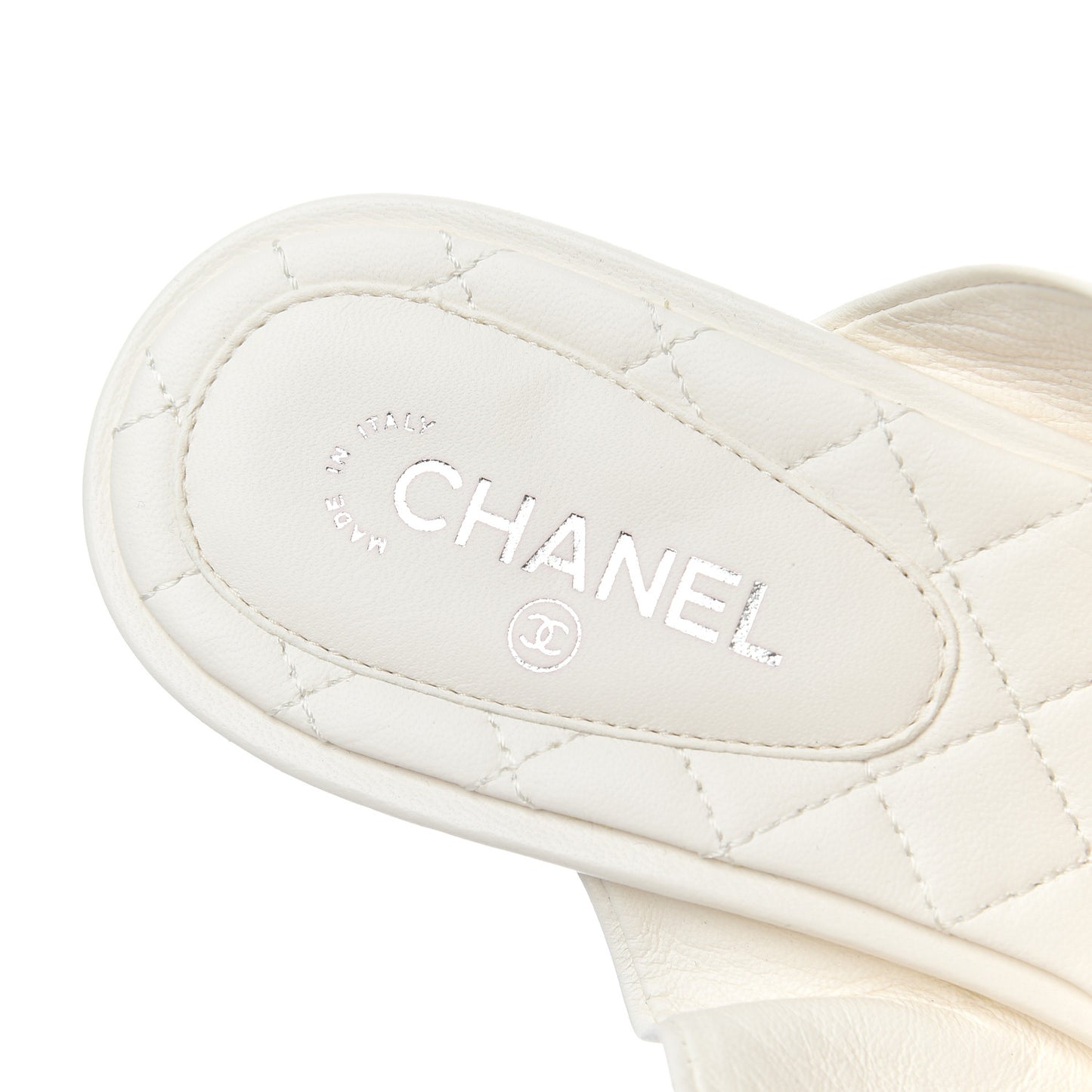 Lambskin Pearl Bow CC Flat Sandals 38 White