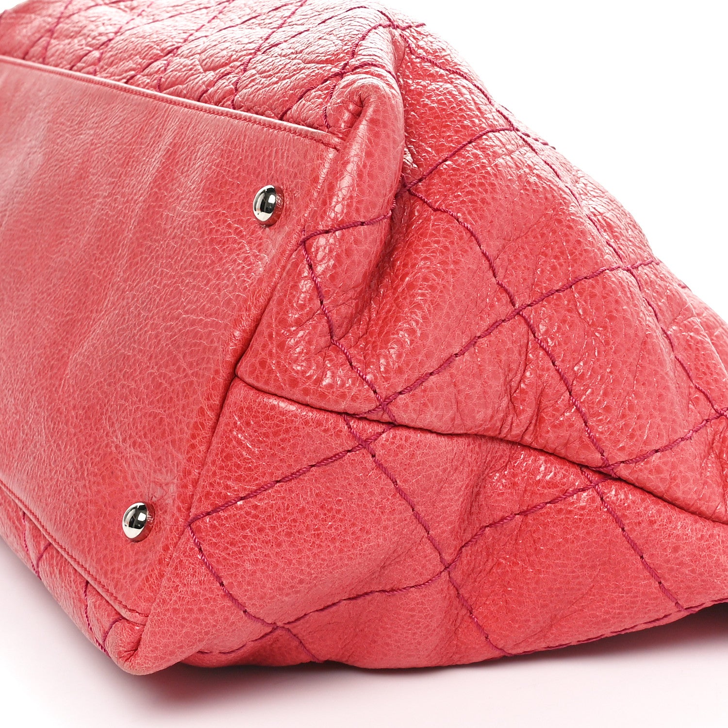 Chanel Glazed Calfskin Large On The Road Tote Red 10 of 12