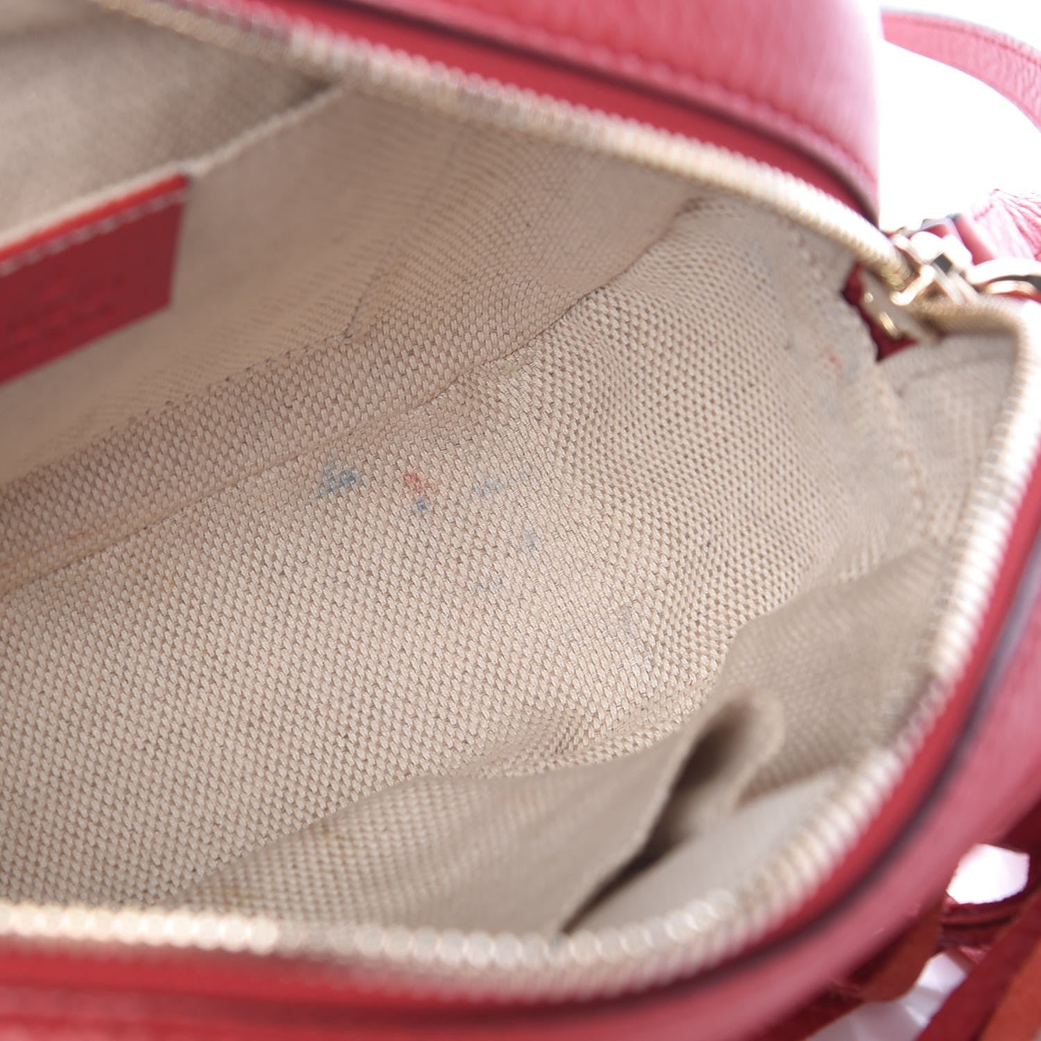 Gucci Pebbled Calfskin Small Soho Disco Bag Tabasco Red 8 of 8