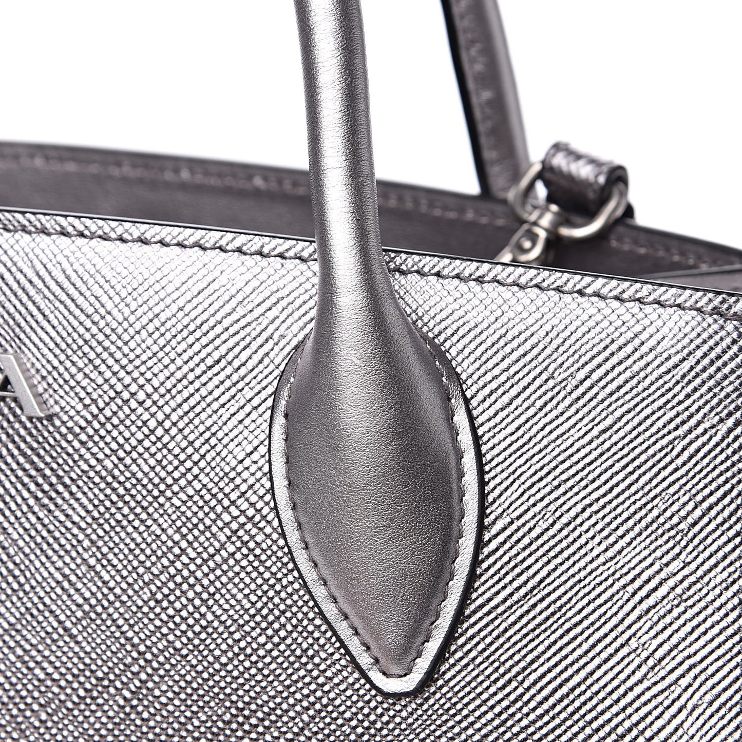 Saffiano Cuir Calfskin Medium Monochrome Top Handle Tote Cromo
