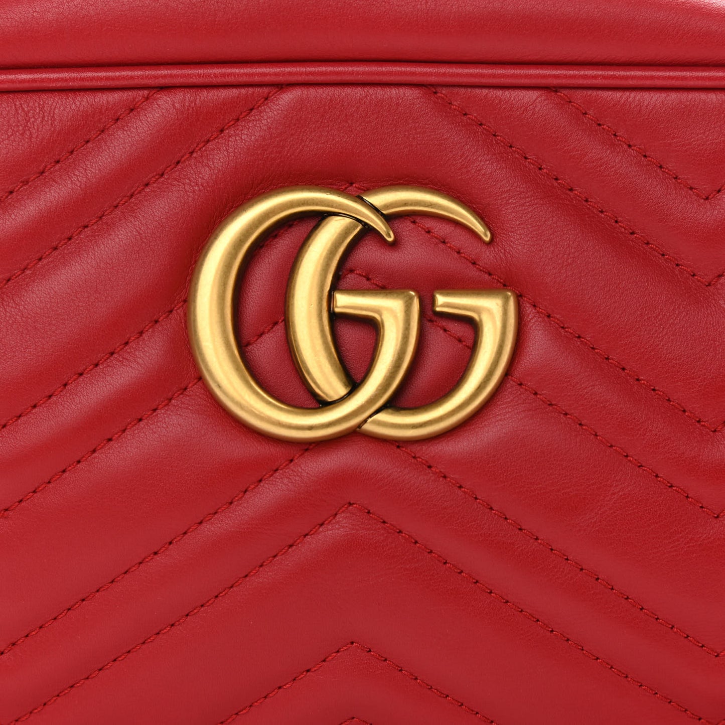 Calfskin Matelasse Small GG Marmont Chain Shoulder Bag Hibiscus Red