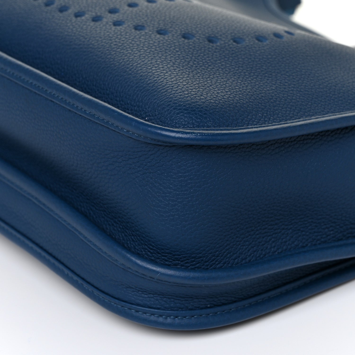 Hermes Taurillon Clemence Evelyne III PM Deep Blue 8 of 10