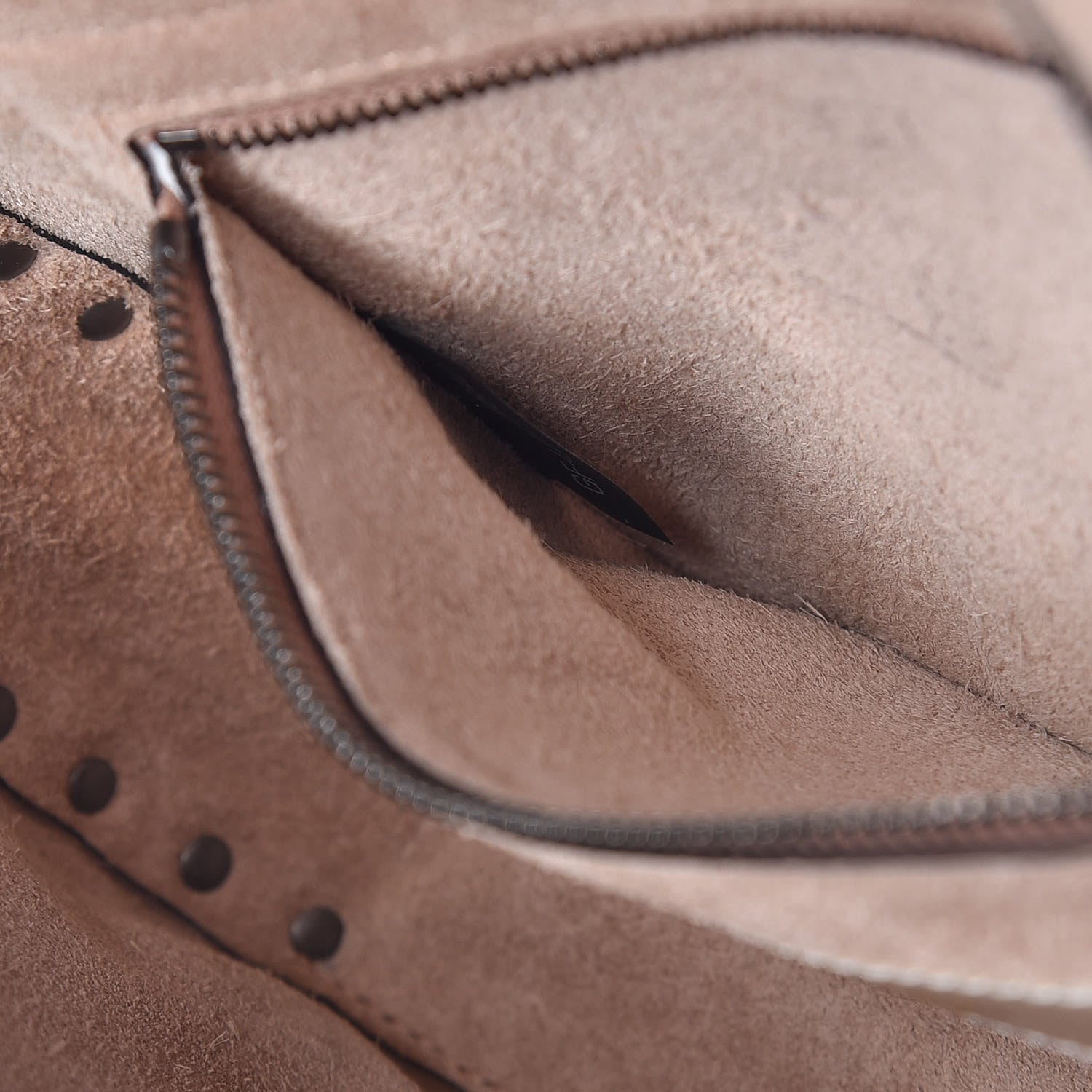 Valentino Garavani Pebbled Calfskin Medium Rockstud Rolling Flap Saddle Bag Soft Noisette 7 of 9