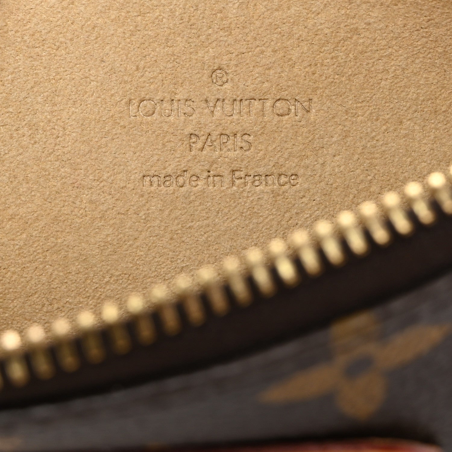 Louis Vuitton Monogram Pochette Milla MM 6 of 7