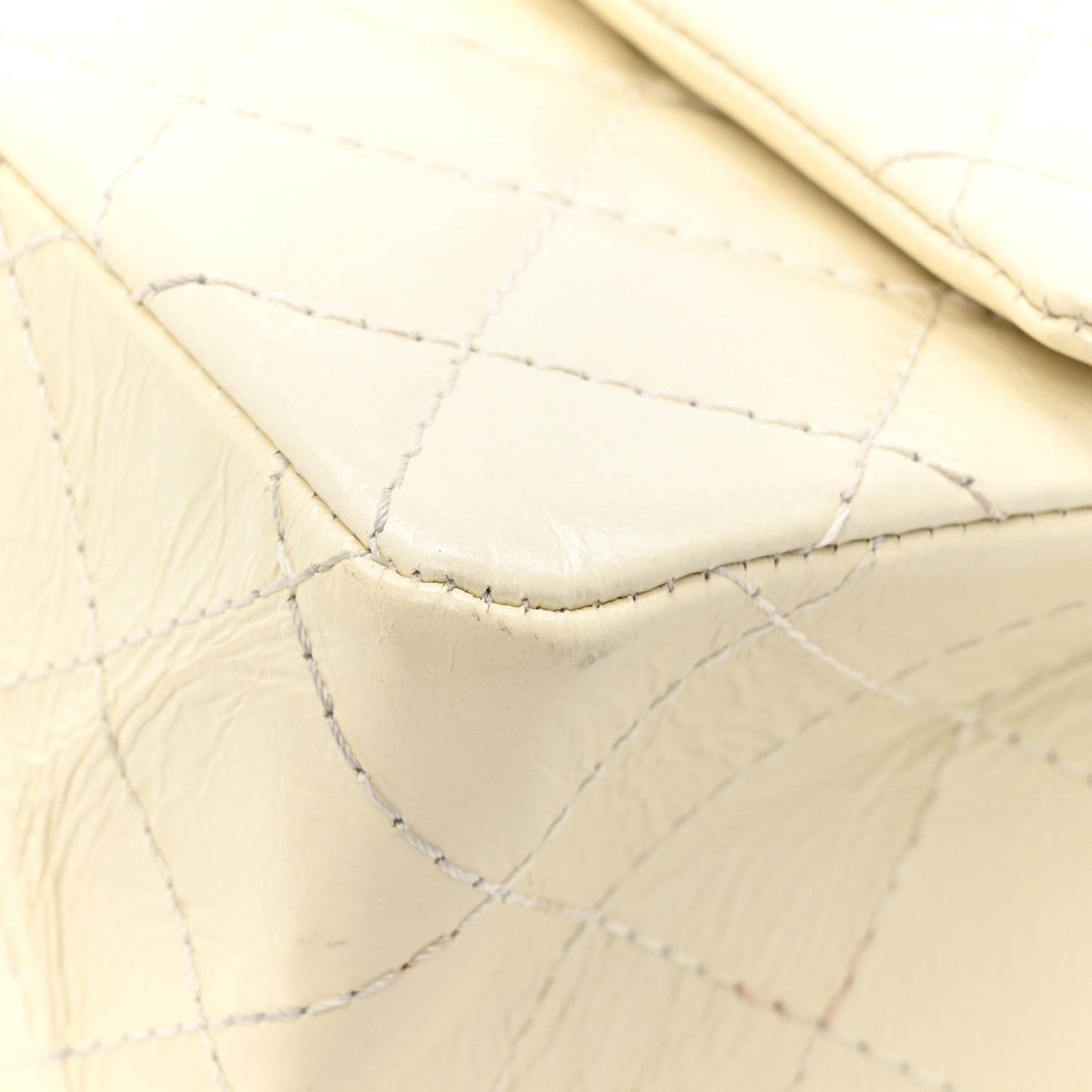 Distressed Patent Quilted 2.55 Reissue 226 Flap Ivory