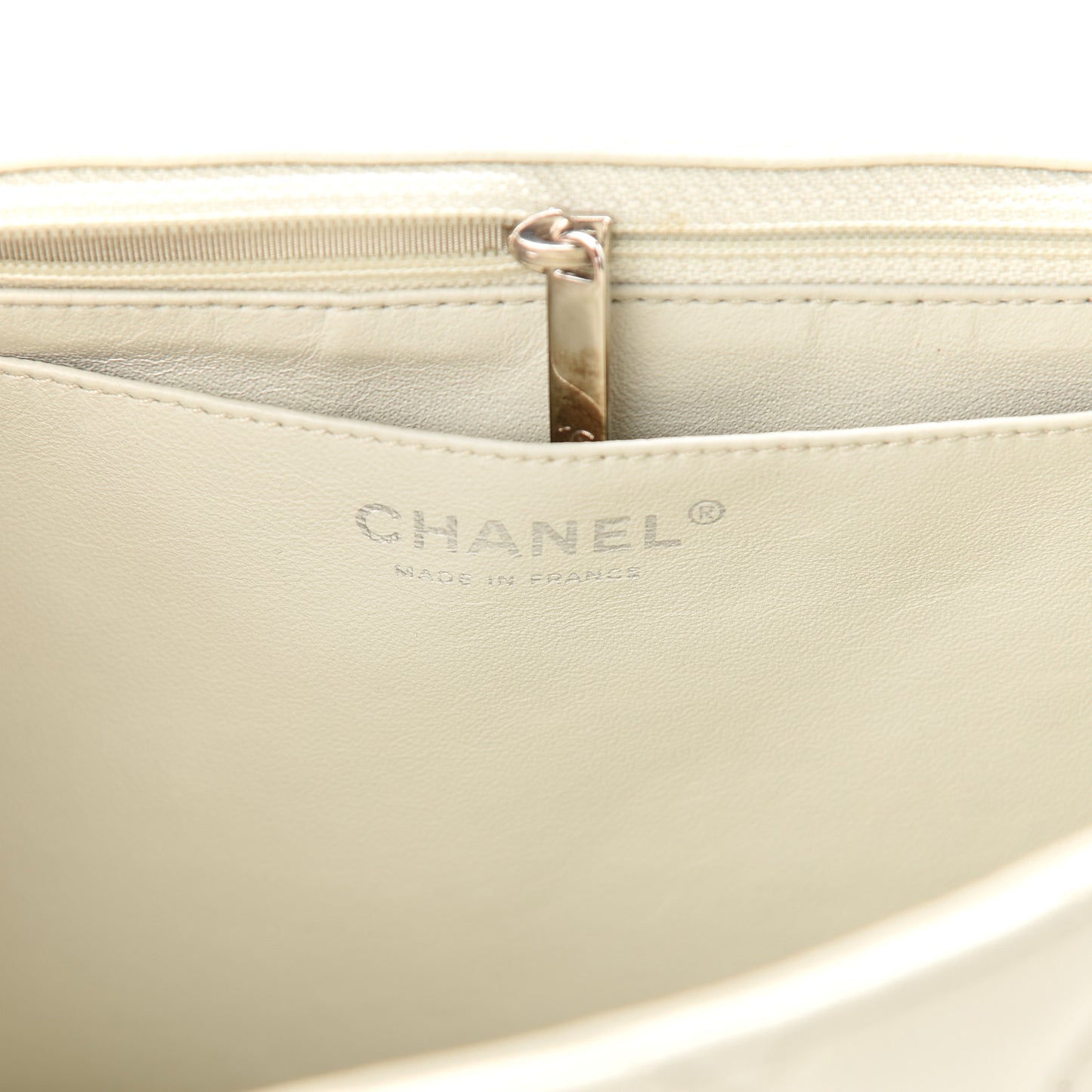 Caviar Quilted Maxi Single Flap White