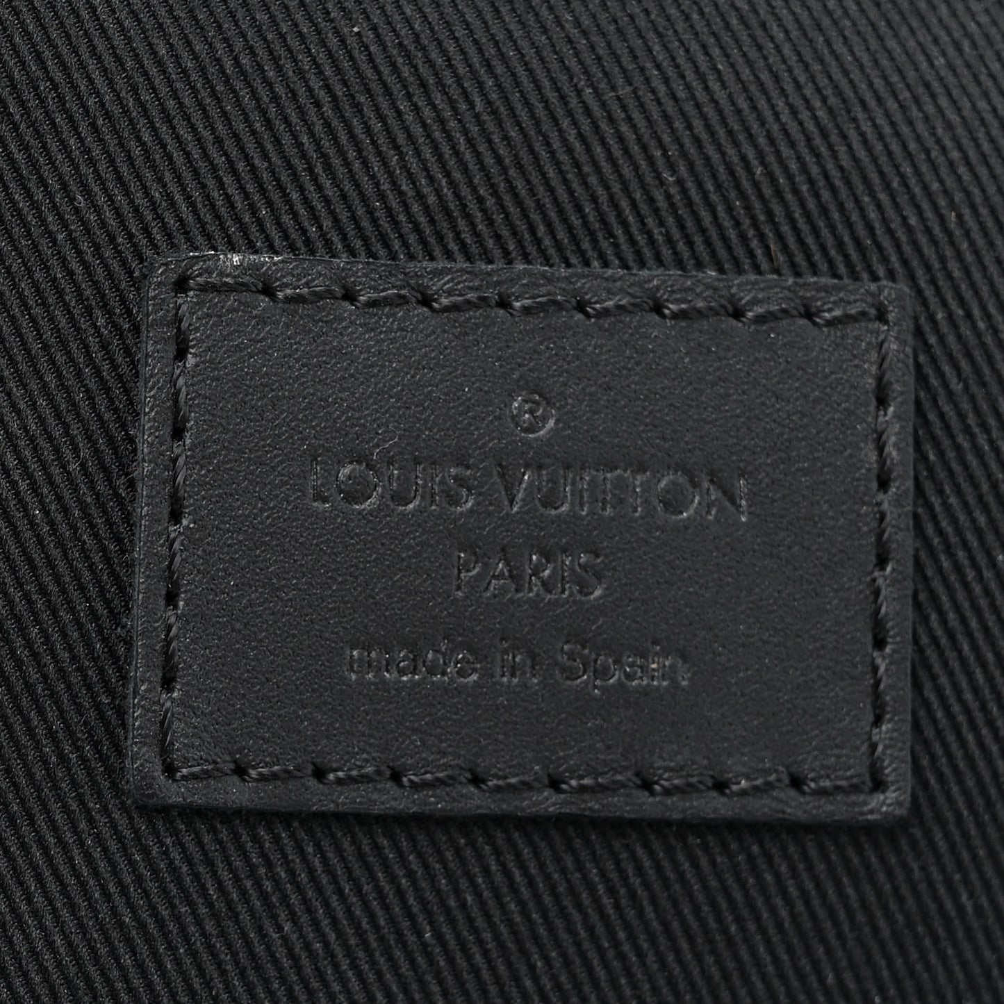 Damier Infini Avenue Sling Bag Onyx