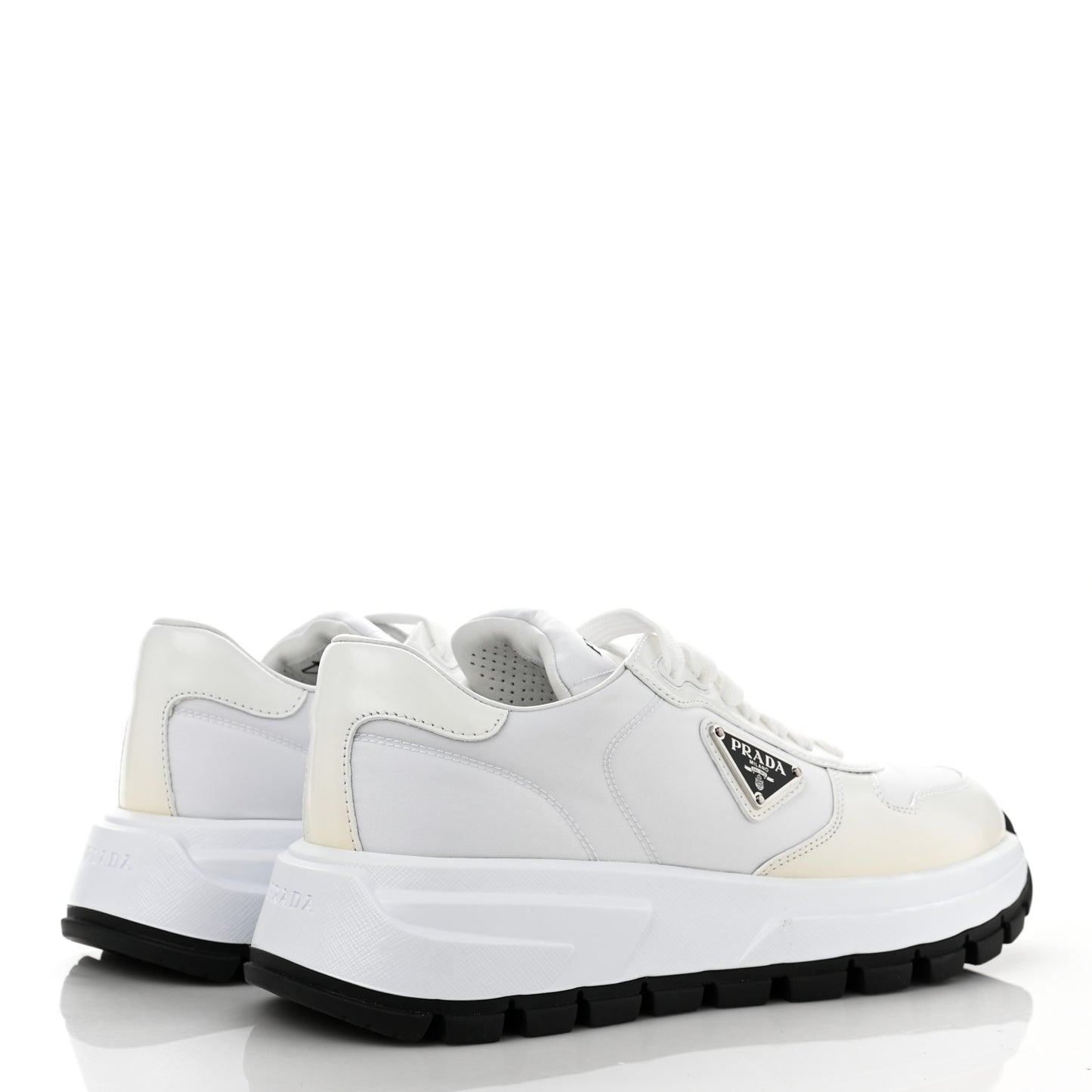 Re-Nylon Spazzolato Metal Triangle Logo Womens Prax 01 45mm Sneakers 39 White Black
