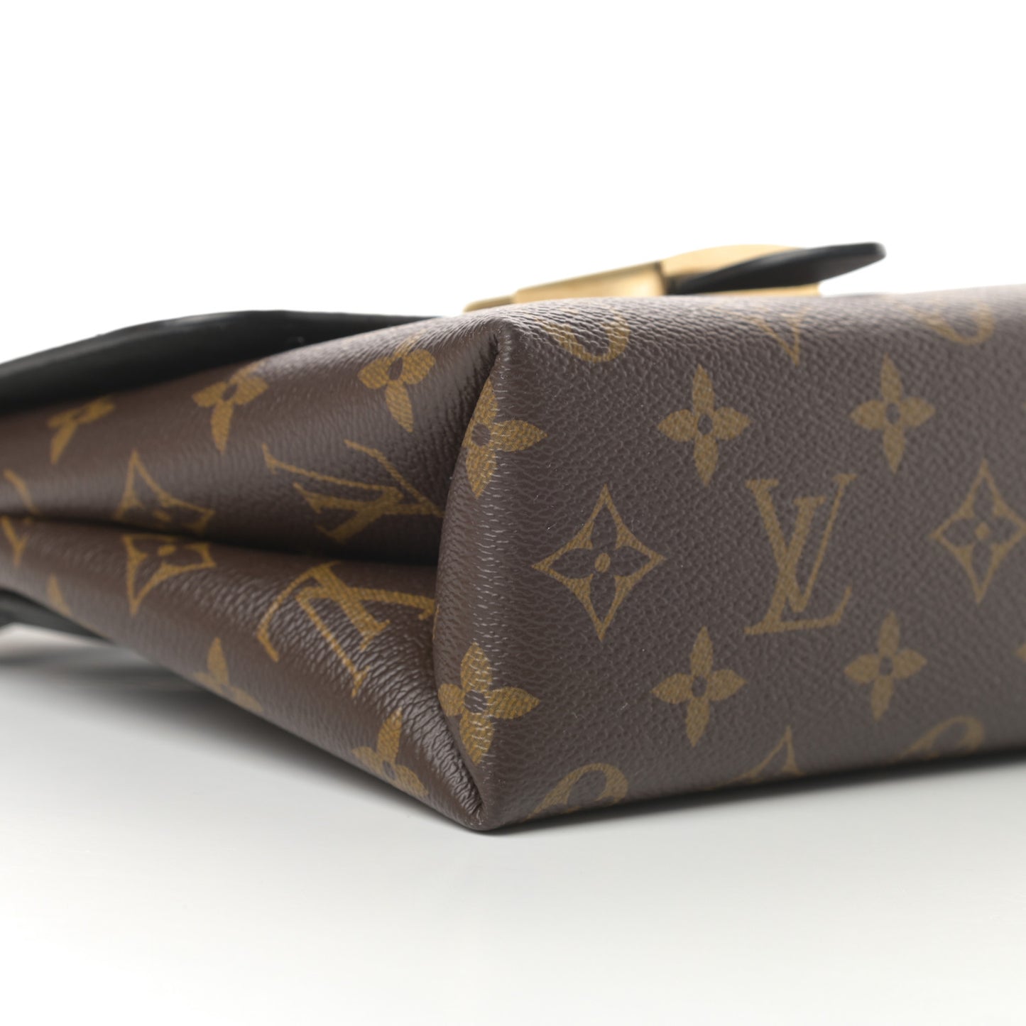 Monogram Locky BB Black