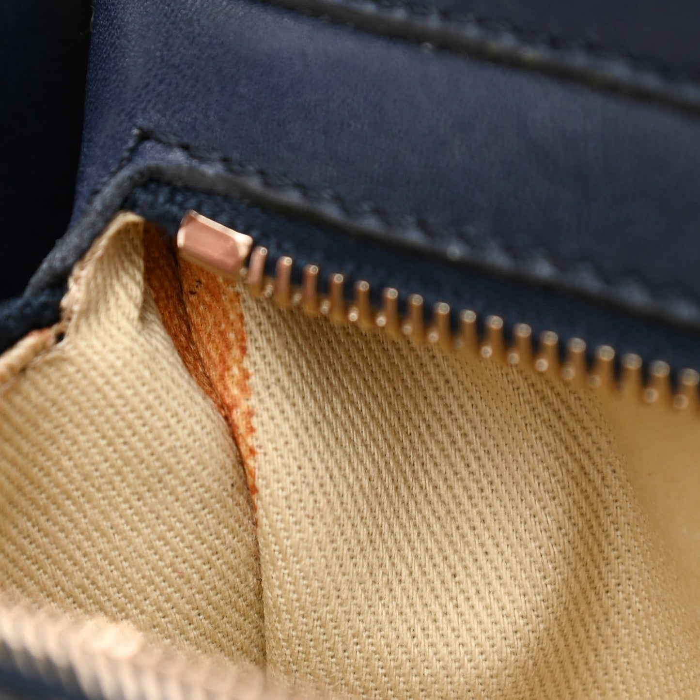 Vitello Small Rockstud Tote Marine
