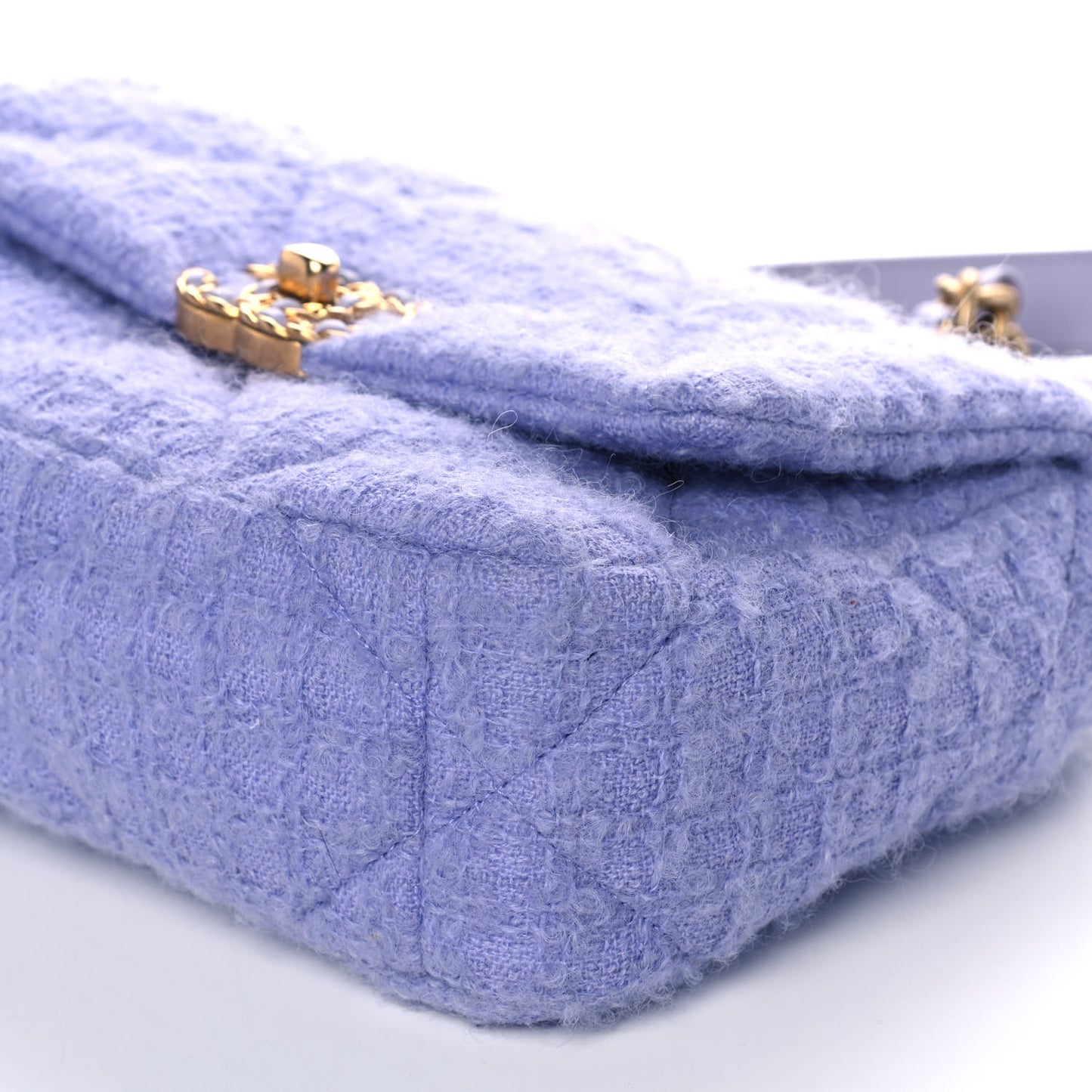 Tweed Mixed Fibers Quilted Medium Chanel 19 Flap Lilac