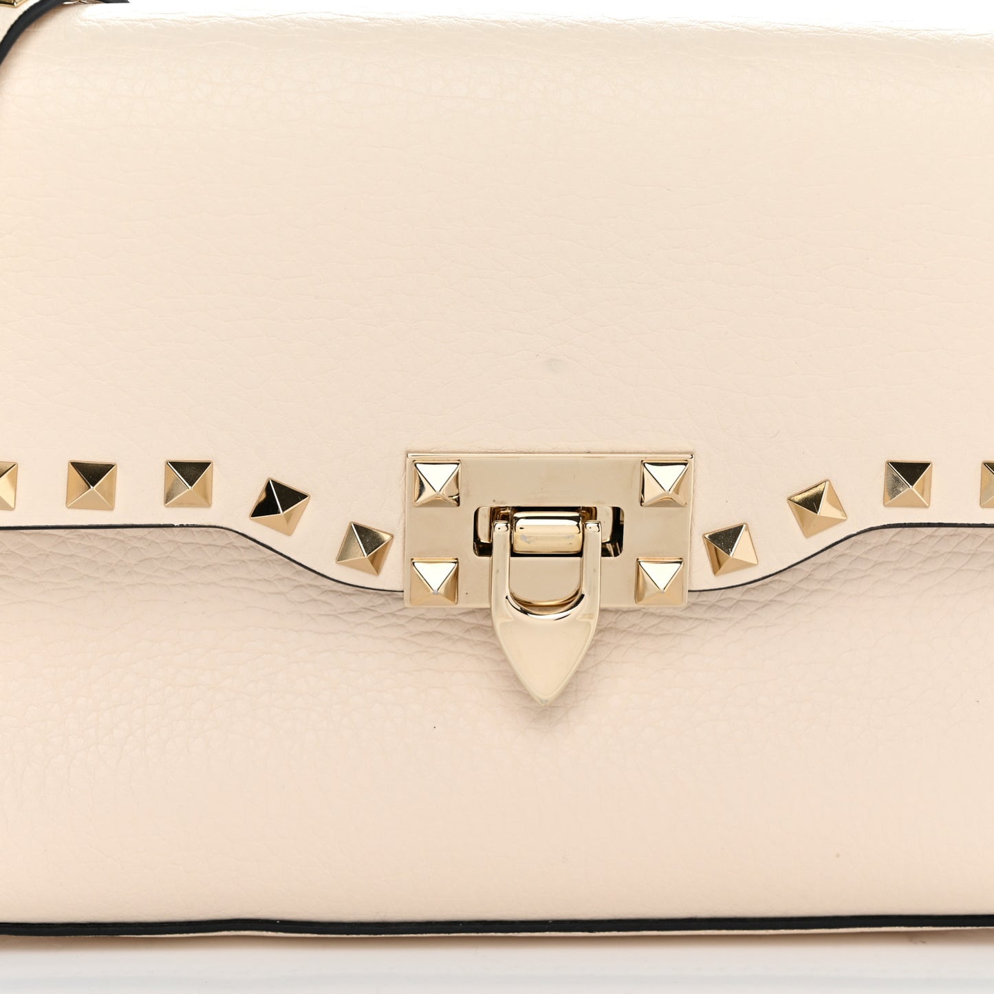 Vitello Medium Rockstud Flip Lock Crossbody Bag Light Ivory