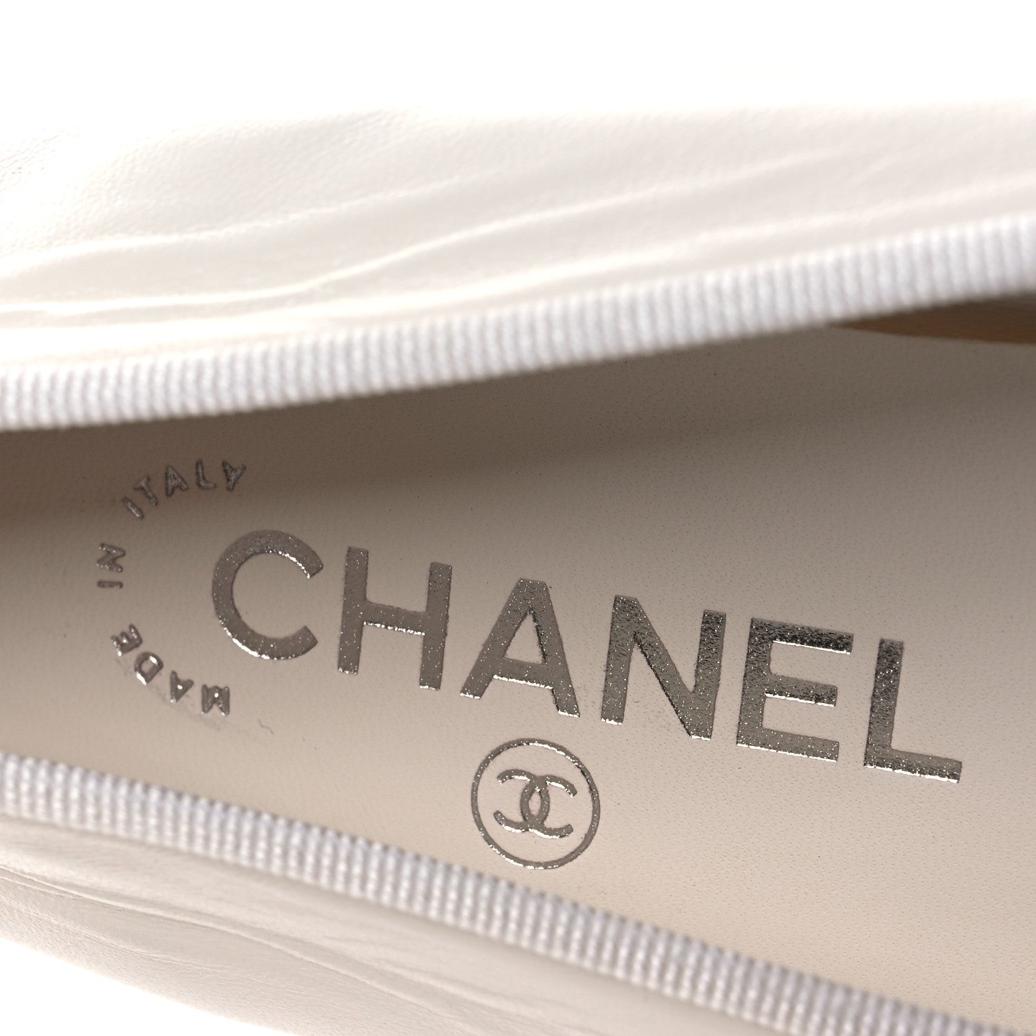 Chanel Lambskin Grosgrain Cap Toe CC Ballerina Flats 38 White Black 9 of 13