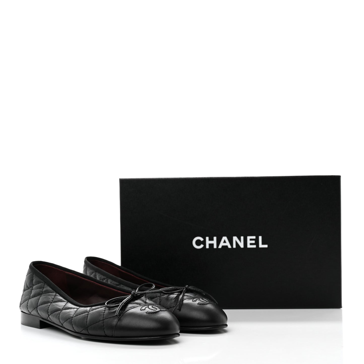 Aged Calfskin Quilted CC Cap Toe Ballerina Flats 37 Black
