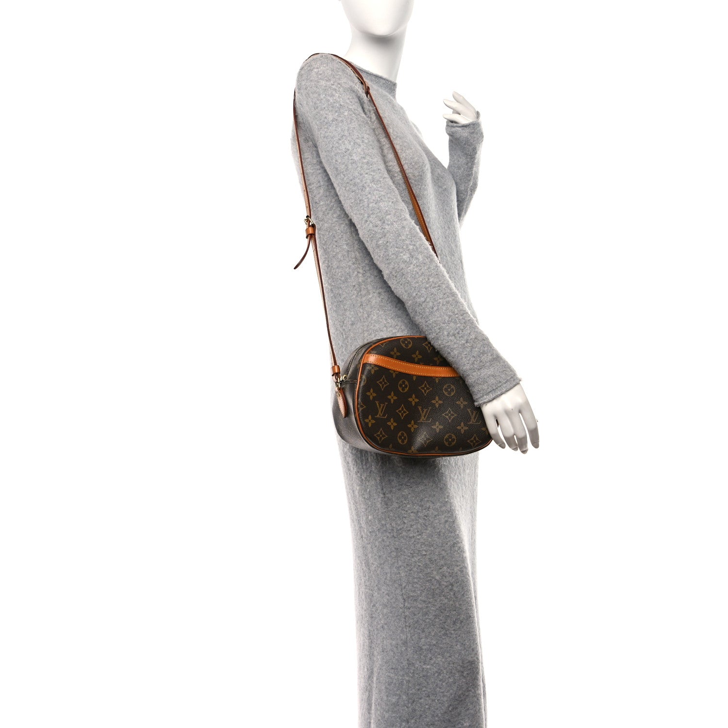 Louis Vuitton Monogram Blois 2 of 12