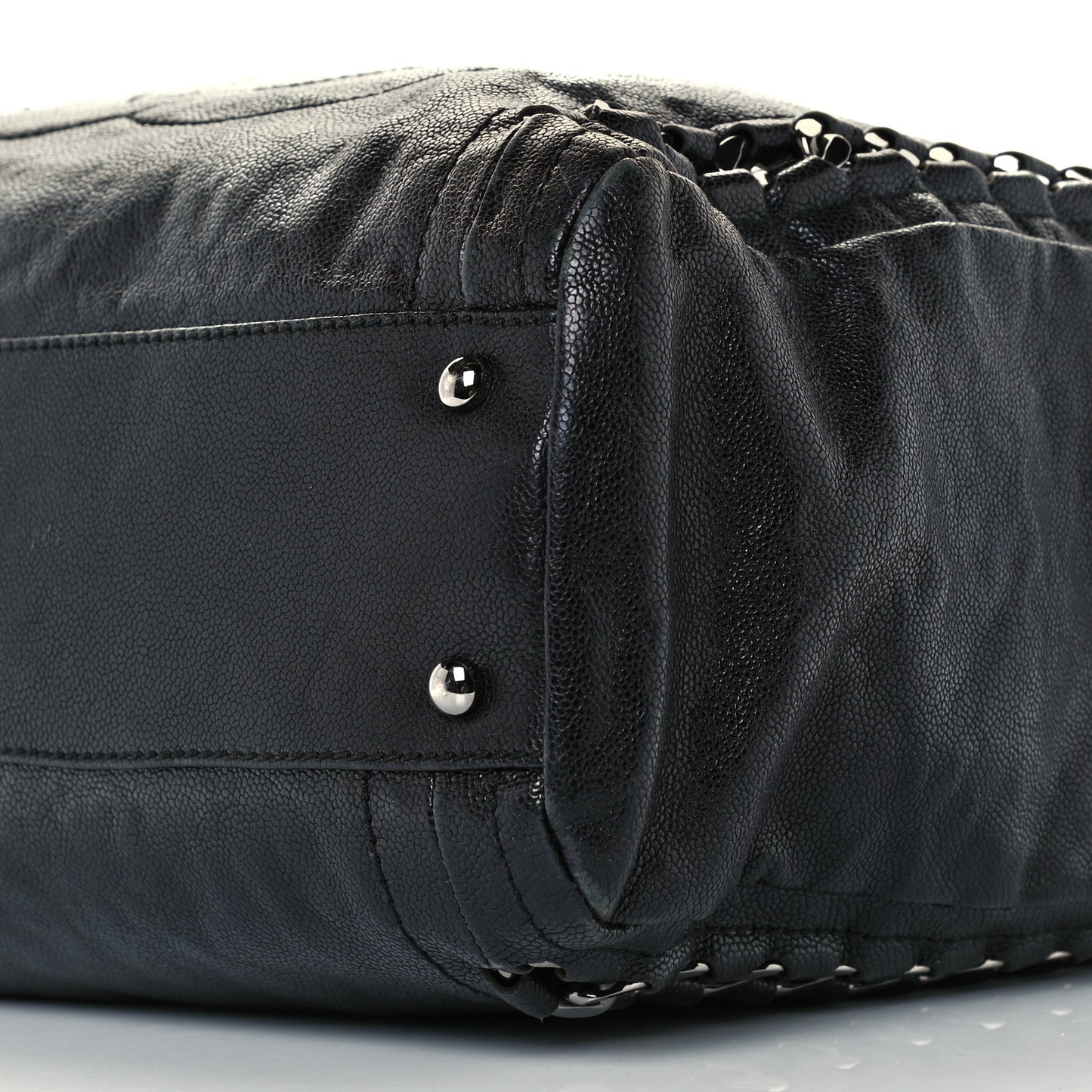 Glazed Caviar Modern Chain Tote Black