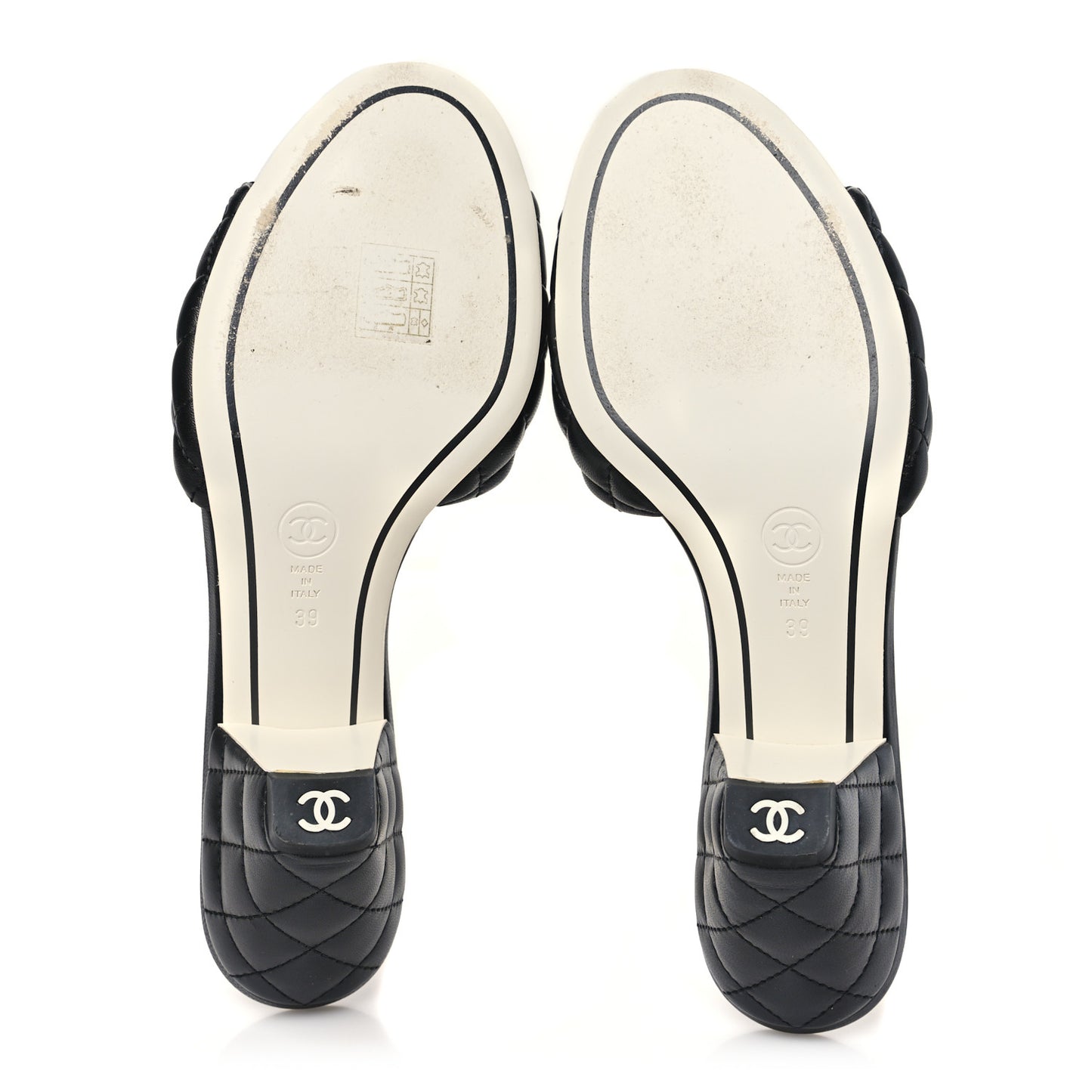 Lambskin Quilted Textured CC Mules 39 Black