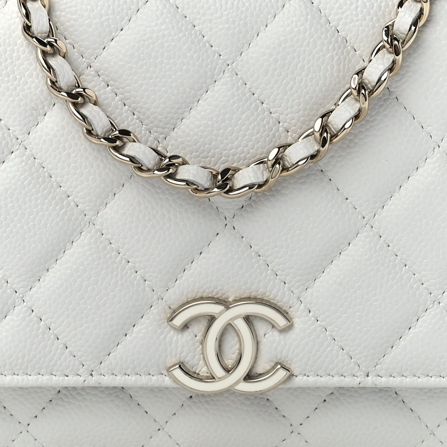 Caviar Quilted Enamel Wallet On Chain WOC White