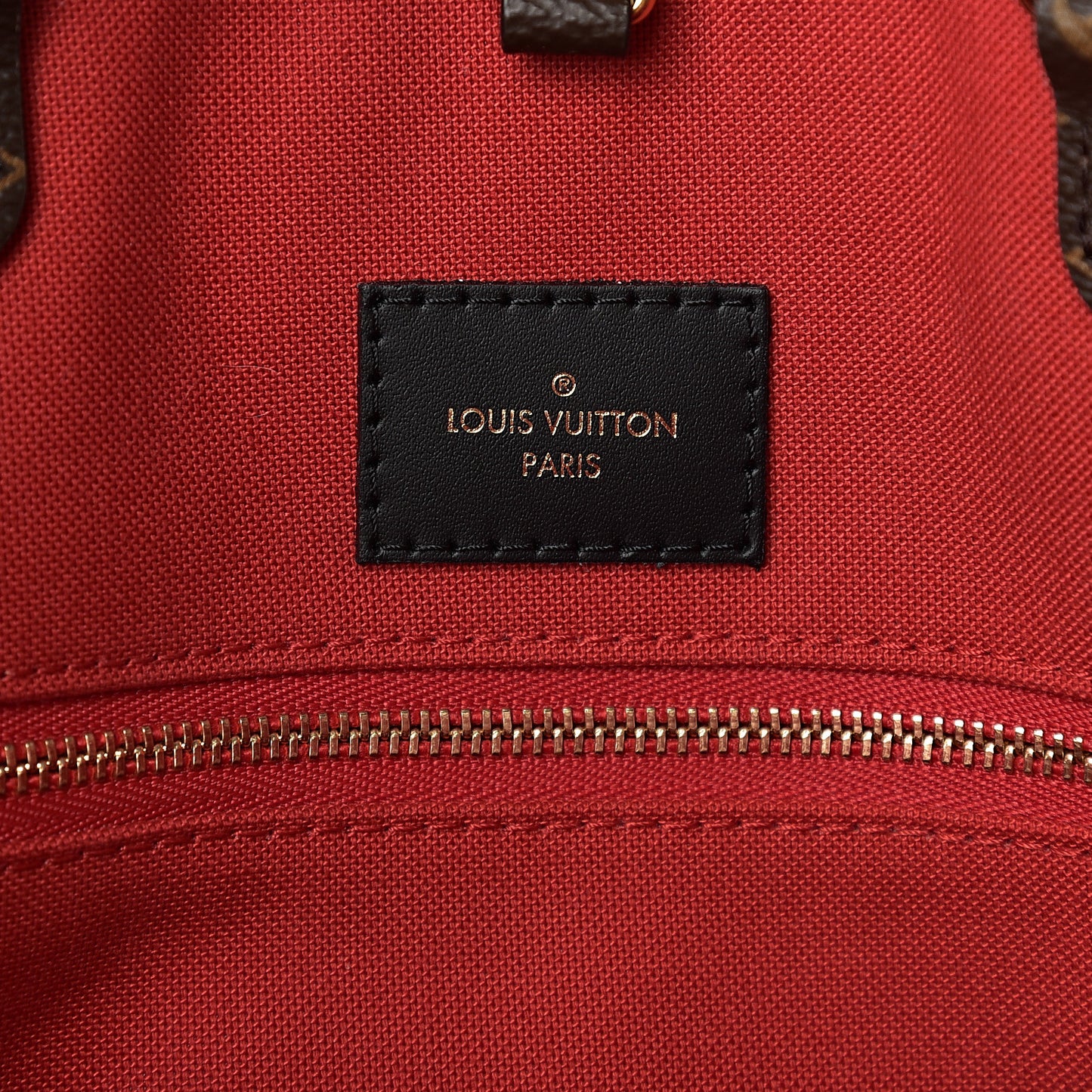 Reverse Monogram Giant Onthego MM