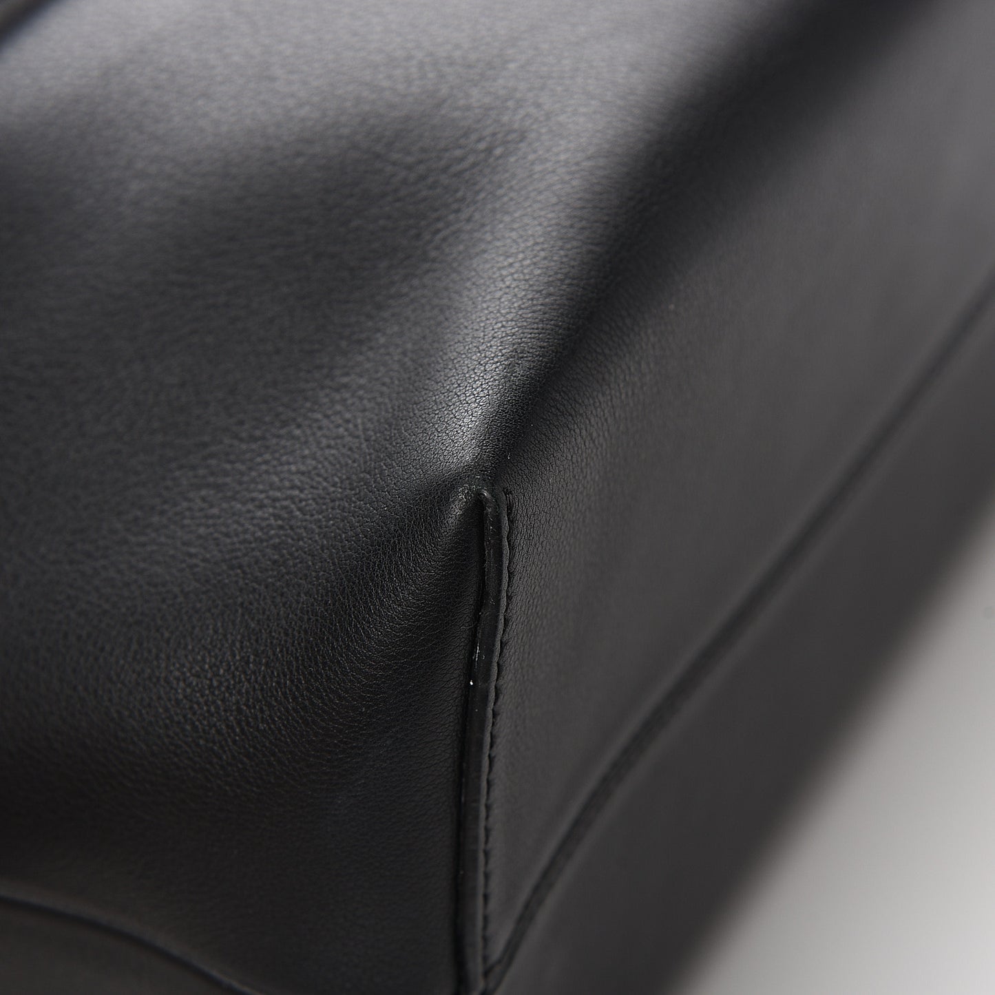 Vitello Dolce Marmol Large By The Way Boston Bag Black