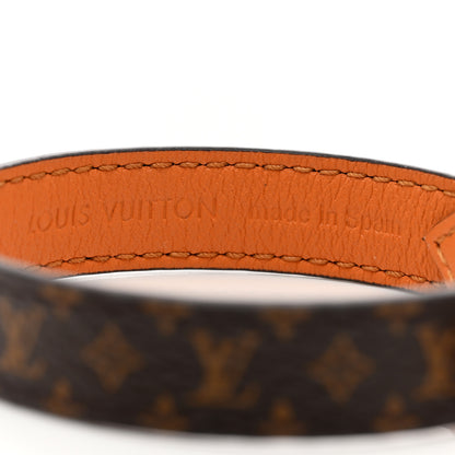 Louis Vuitton Monogram Essential V Bracelet 17 4 of 6