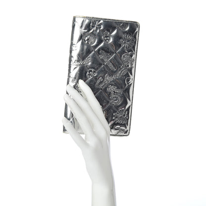 Chanel Metallic Patent Calfskin Quilted Lucky Symbols Yen Wallet Silver 2 of 19