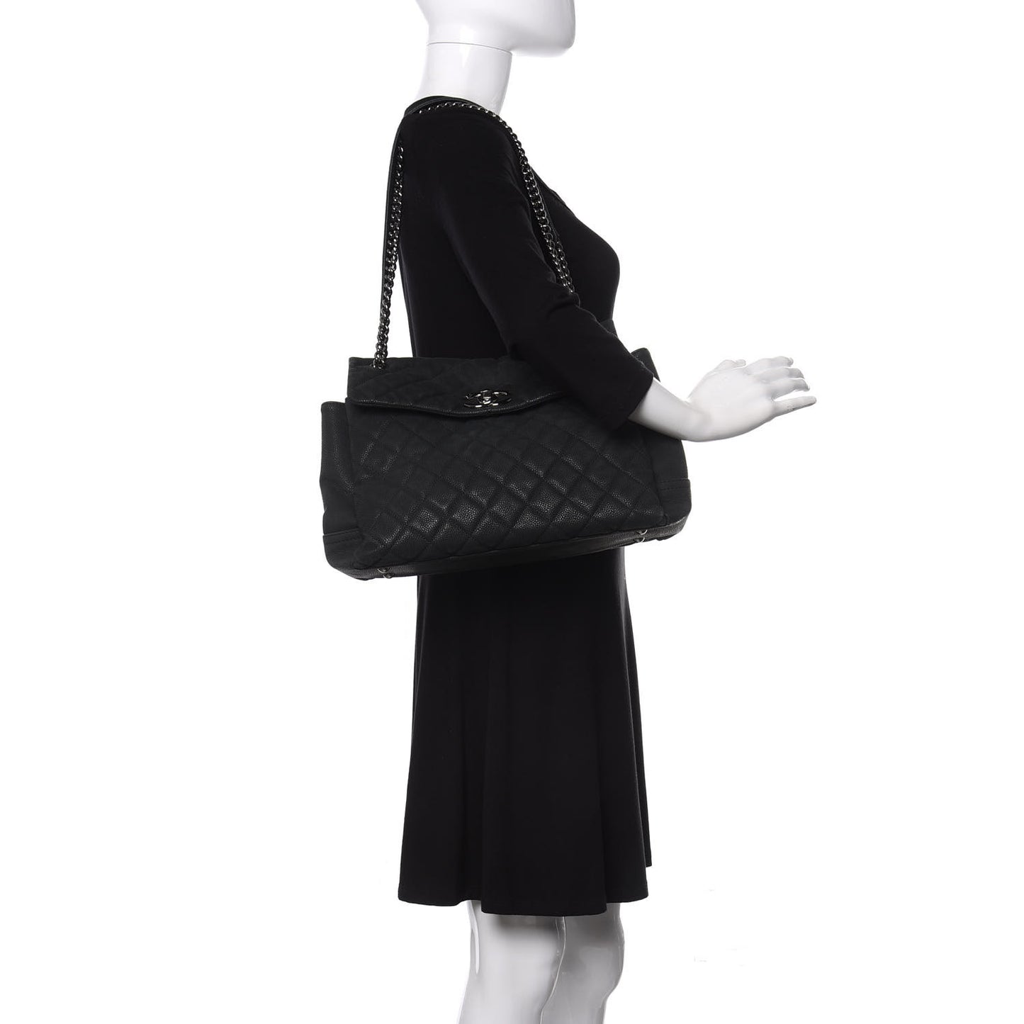 Iridescent Caviar Medium Lady Pearly Flap Black