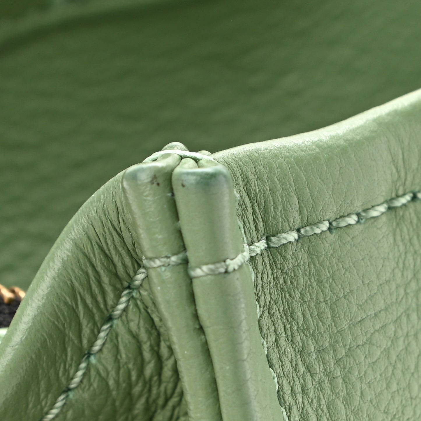 Grained Calfskin Small The Tote Bag Aspen Green