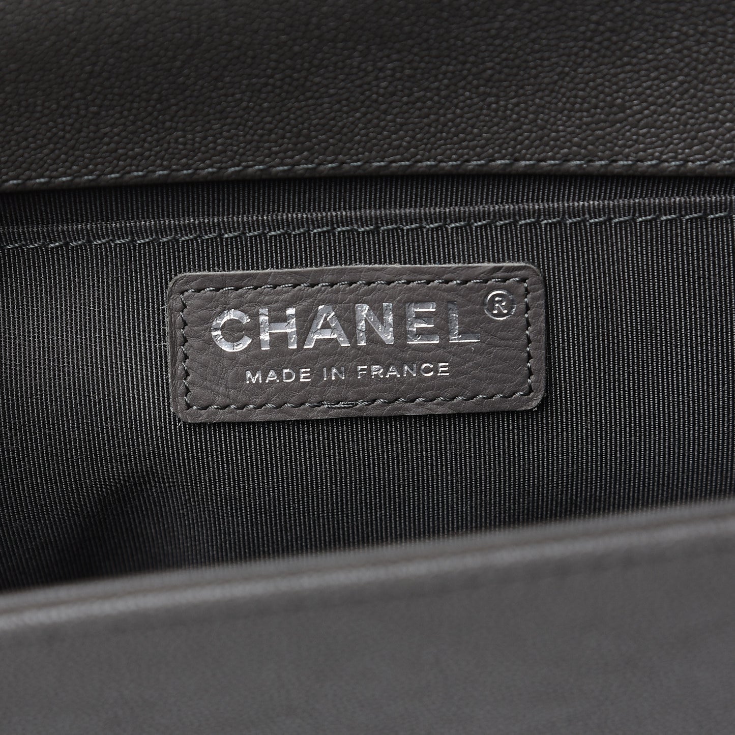 Caviar Quilted Medium Boy Flap Grey