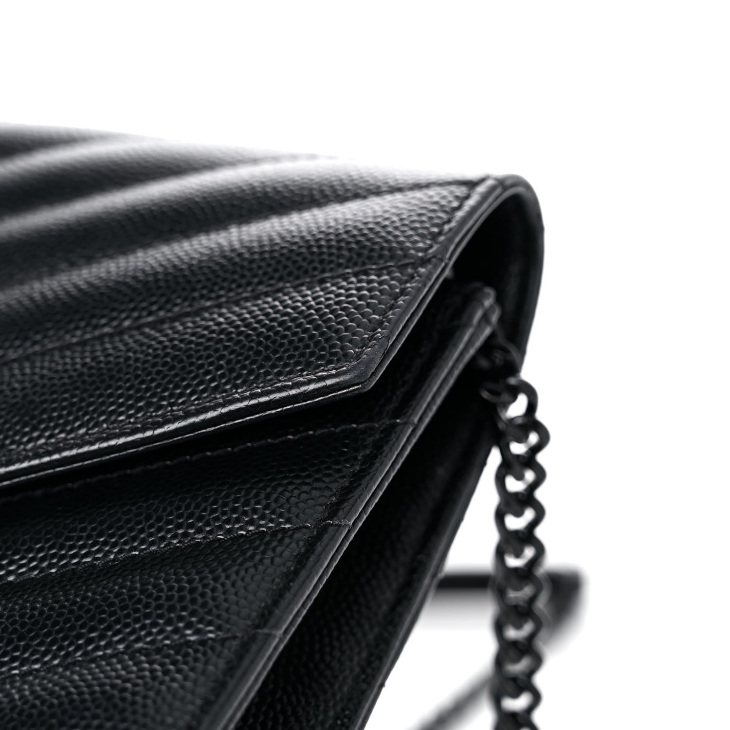 Saint Laurent Grain De Poudre Matelasse Chevron Monogram Monochrome Envelope Chain Wallet Black 18 of 18