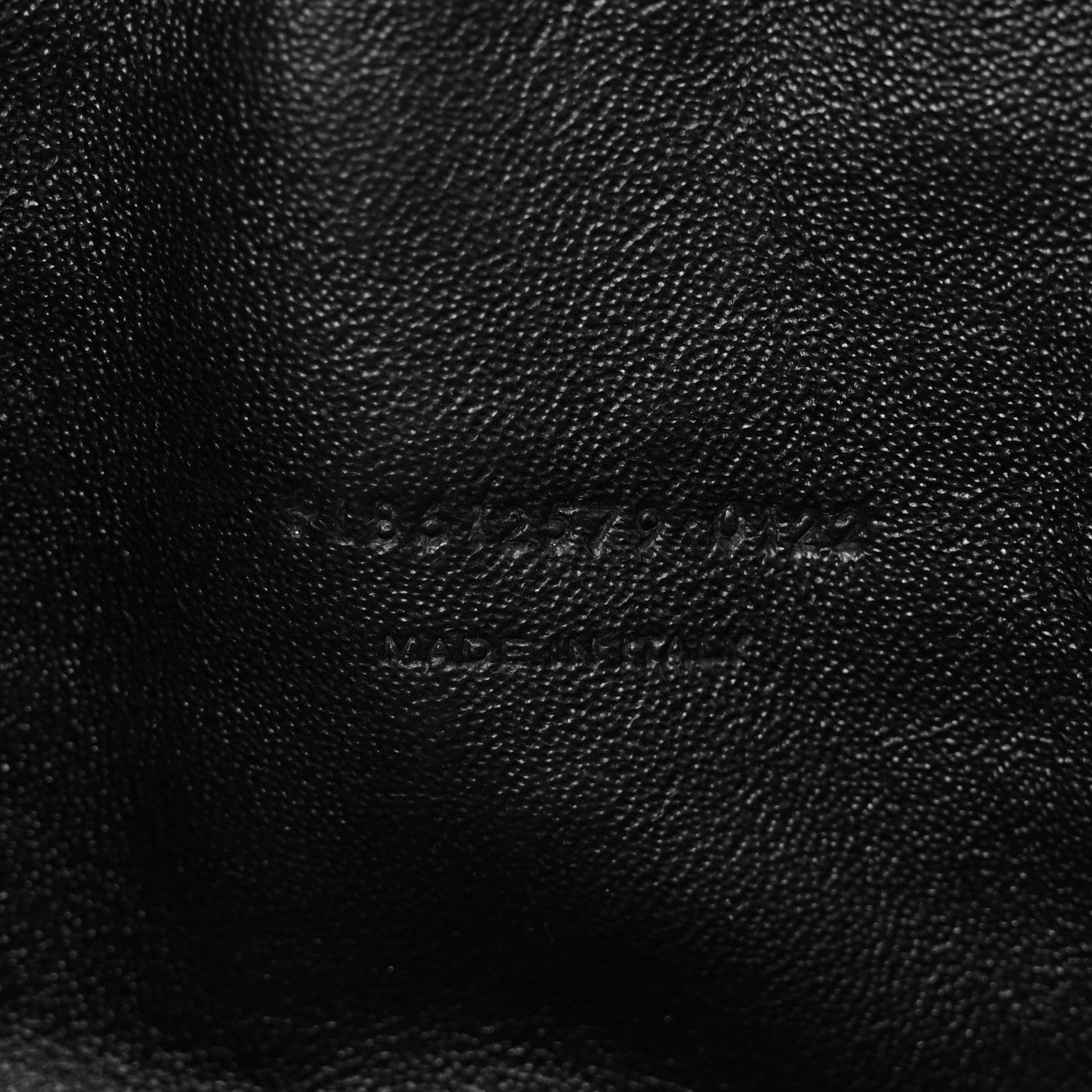 Saint Laurent Grain De Poudre Matelasse Monochrome Monogram Mini Lou Camera Bag Black 7 of 11